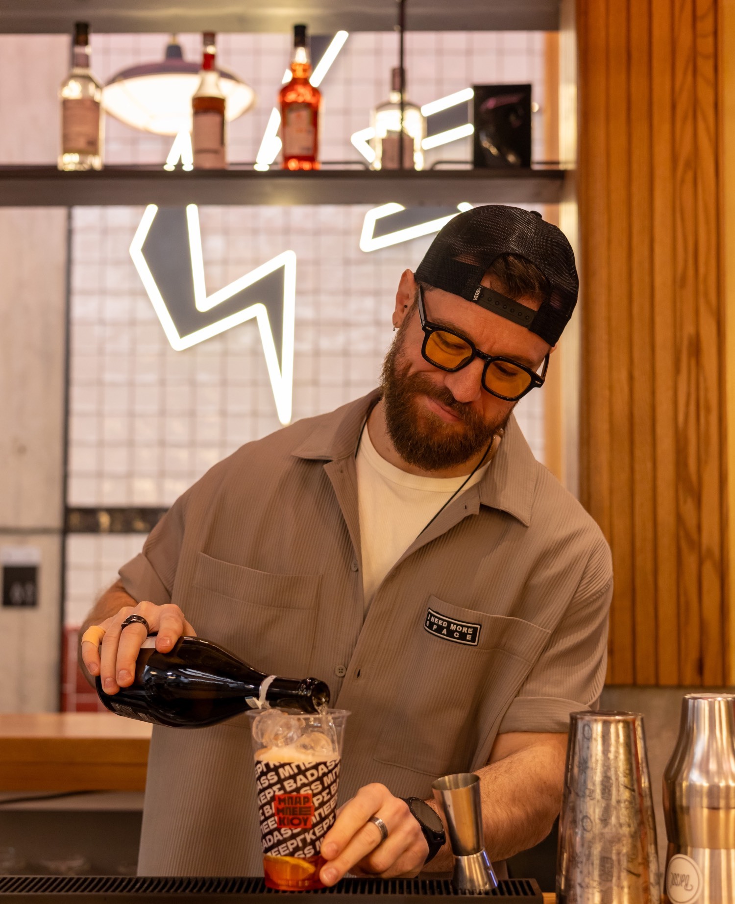 Μπαρ Μπεε Κίου & Voice 102.5 