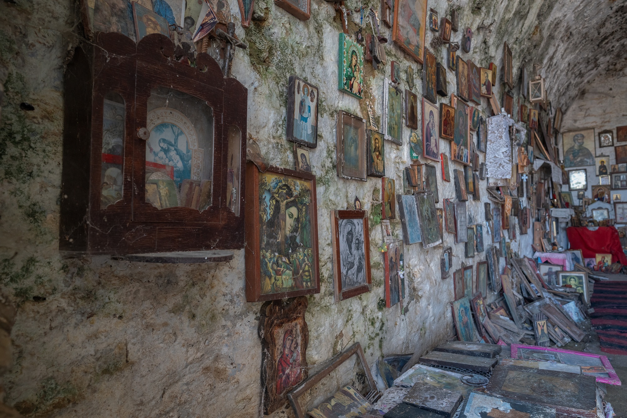 Εικονογραφώντας «Το Θαύμα της Καισαριανής» 