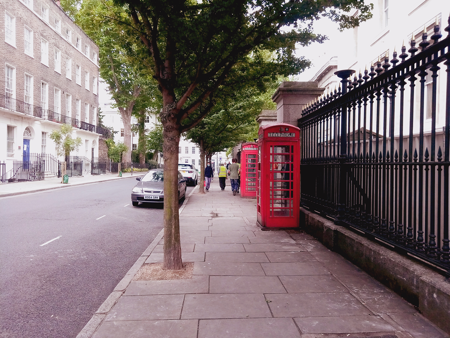 Το Λονδίνο ζει ακόμα στη σκιά της πανδημίας