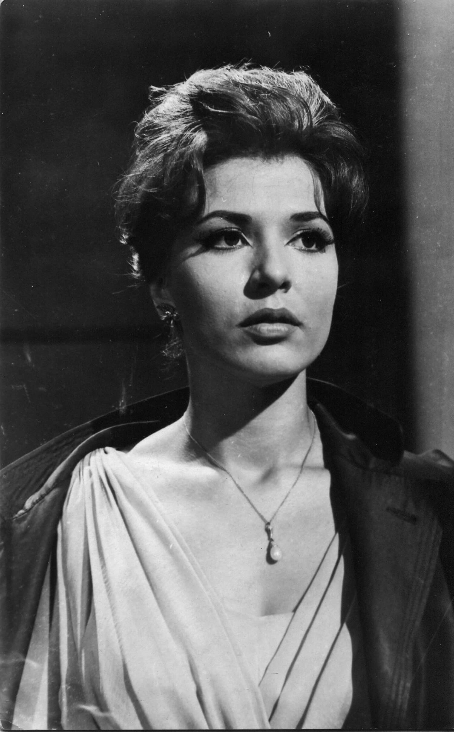 Αλίκη Γεωργούλη: Από τον Λένιν στον Βερσάτσε | Athens Voice