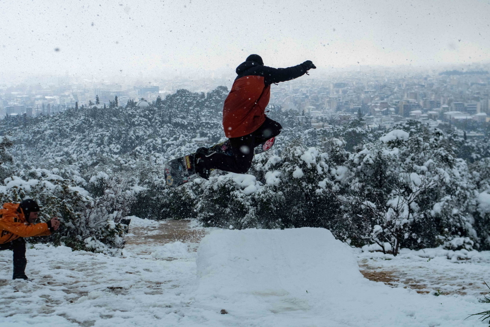 Snowboard στην Ακρόπολη