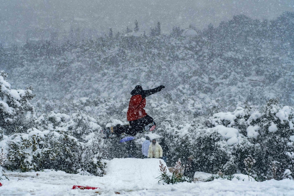 Snowboard στην Ακρόπολη