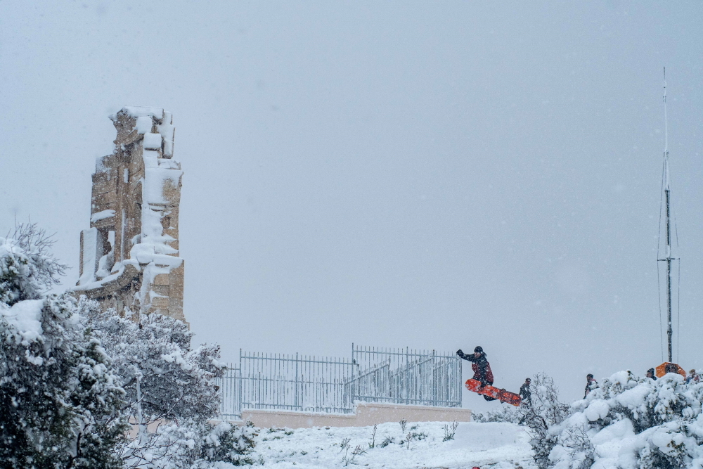 Snowboard στην Ακρόπολη