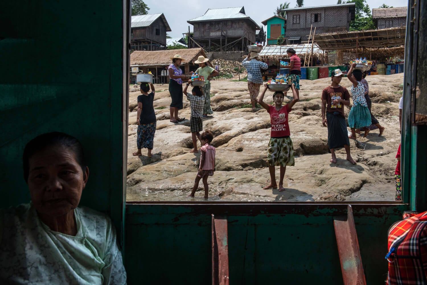 Μιανμάρ, Gilles Sabrie 