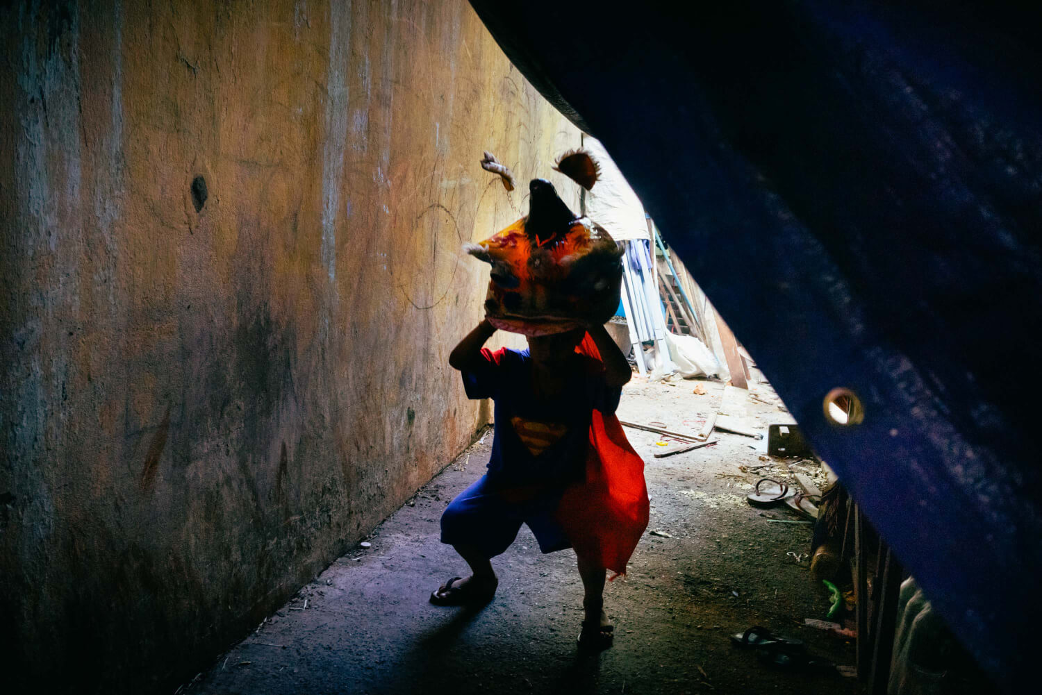 Μιανμάρ, Kevin WY Lee 