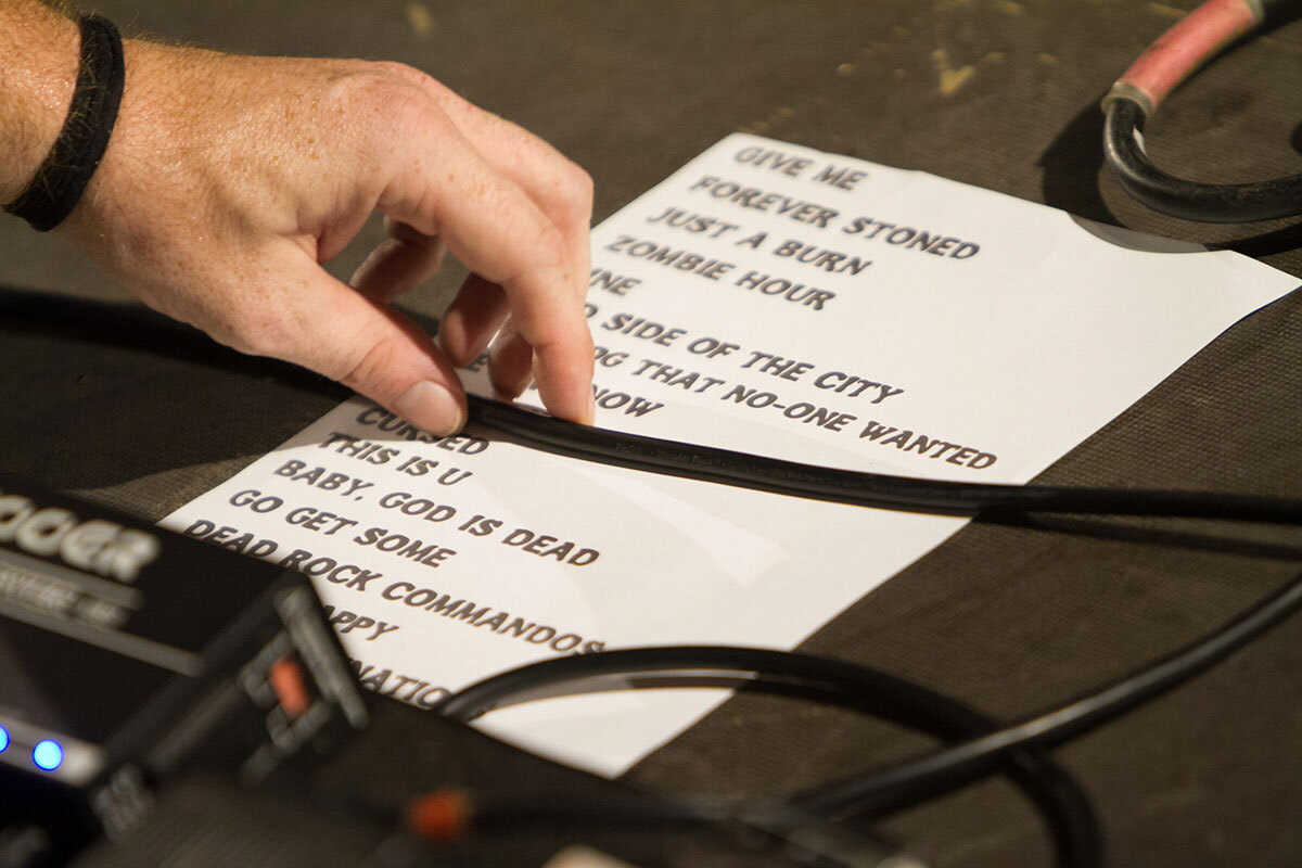 Στιγμιότυπο από τη sold out συναυλία των Nightstalker στην Τεχνόπολη