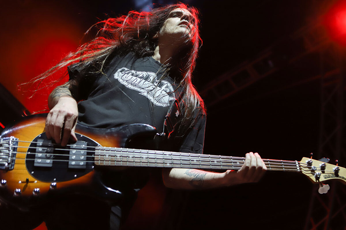 Στιγμιότυπο από τη sold out συναυλία των Nightstalker στην Τεχνόπολη