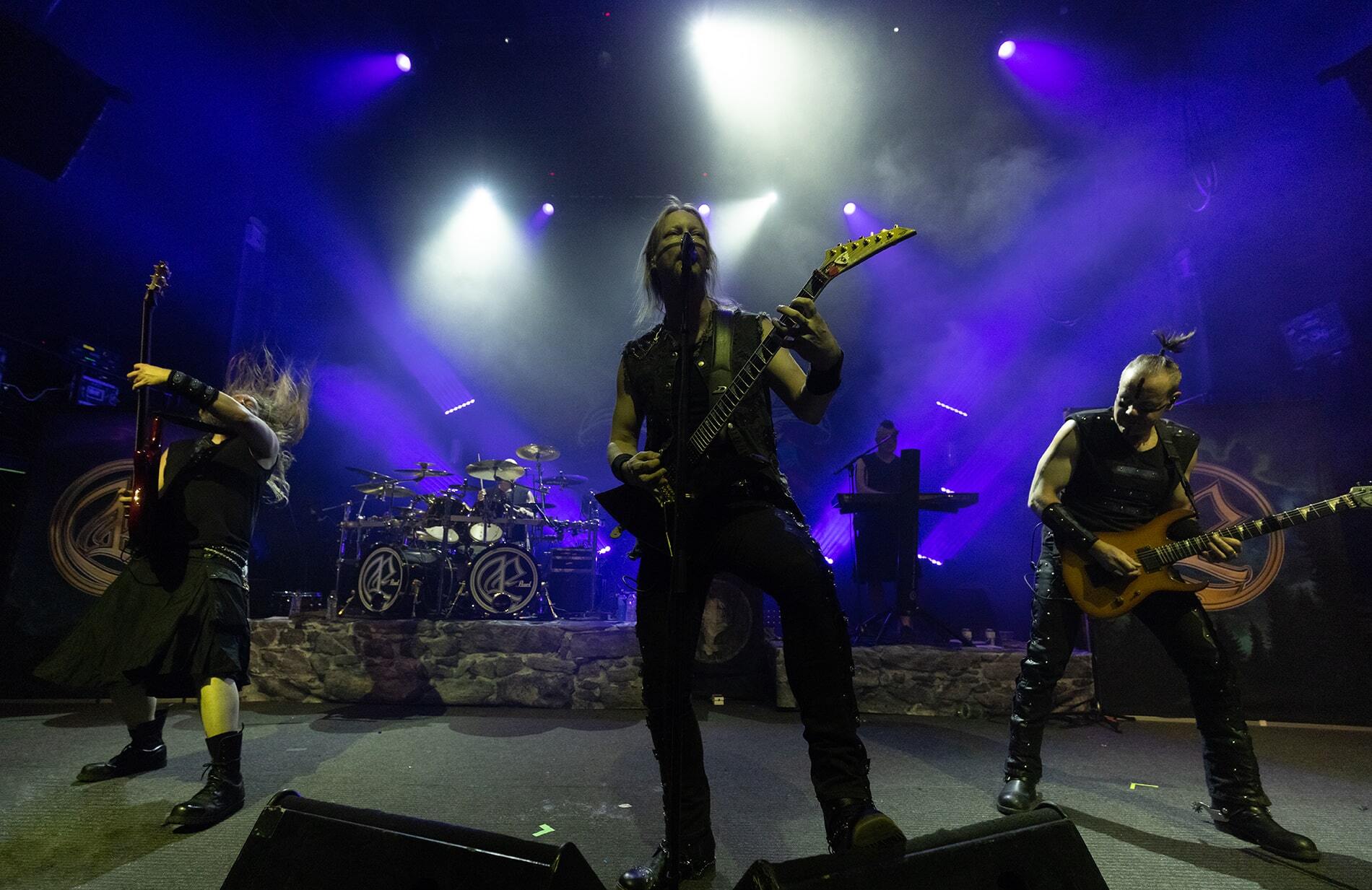 Στιγμιότυπο από τη συναυλία των Ensiferum στην Αθήνα