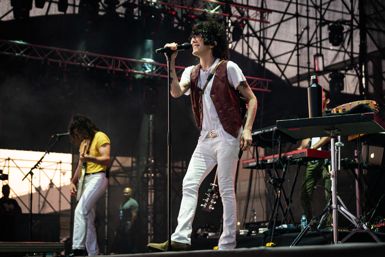 Φωτορεπορτάζ από την εμφάνιση των London Grammar, LP, Hooverphonic, D3lta, Daphne & The Fuzz στο φεστιβάλ Release Athens 2022, στην Πλατεία Νερού.