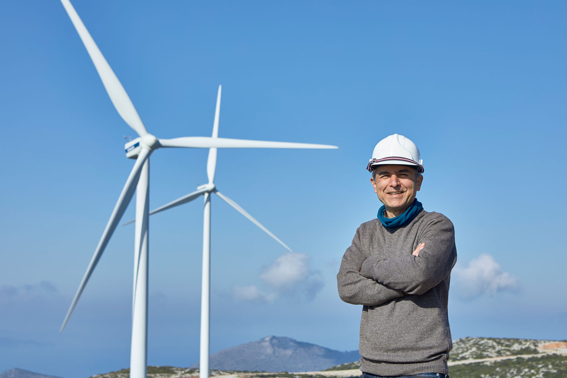 Αιολικό πάρκο της HELLENiQ ENERGY στην Εύβοια