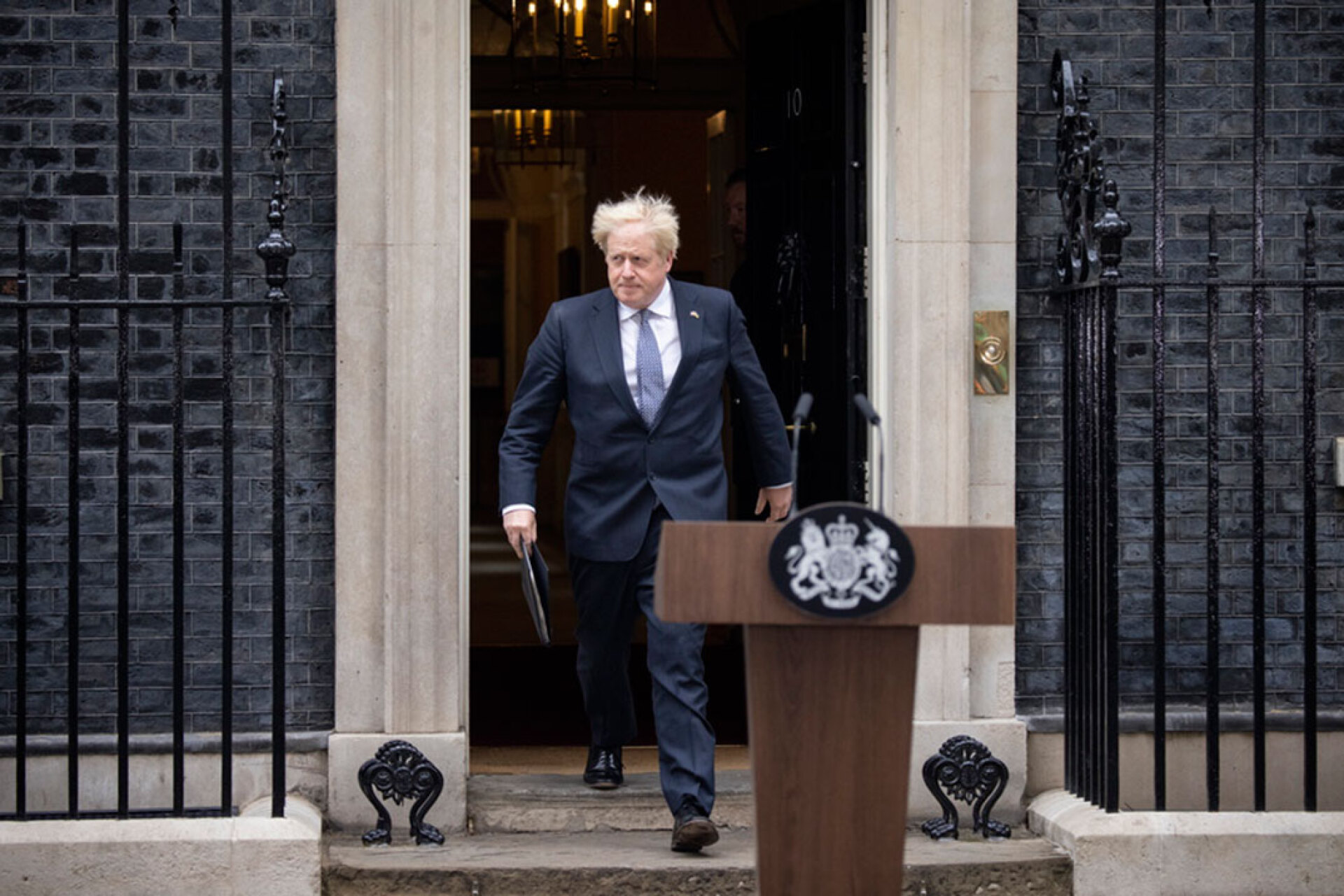 Ο Μπόρις Τζόνσον ετοιμάζεται να ανακοινώσει την παραίτησή του στη Βρετανία