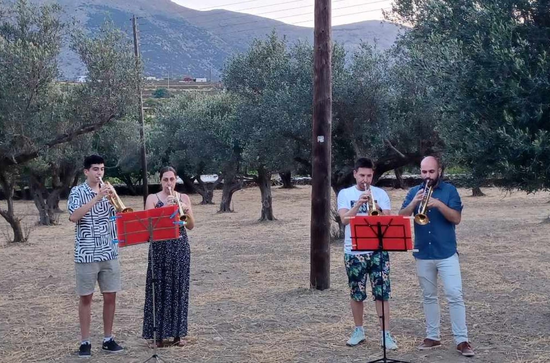 MuSifanto: Μουσική και διακοπές στην όμορφη Σίφνο