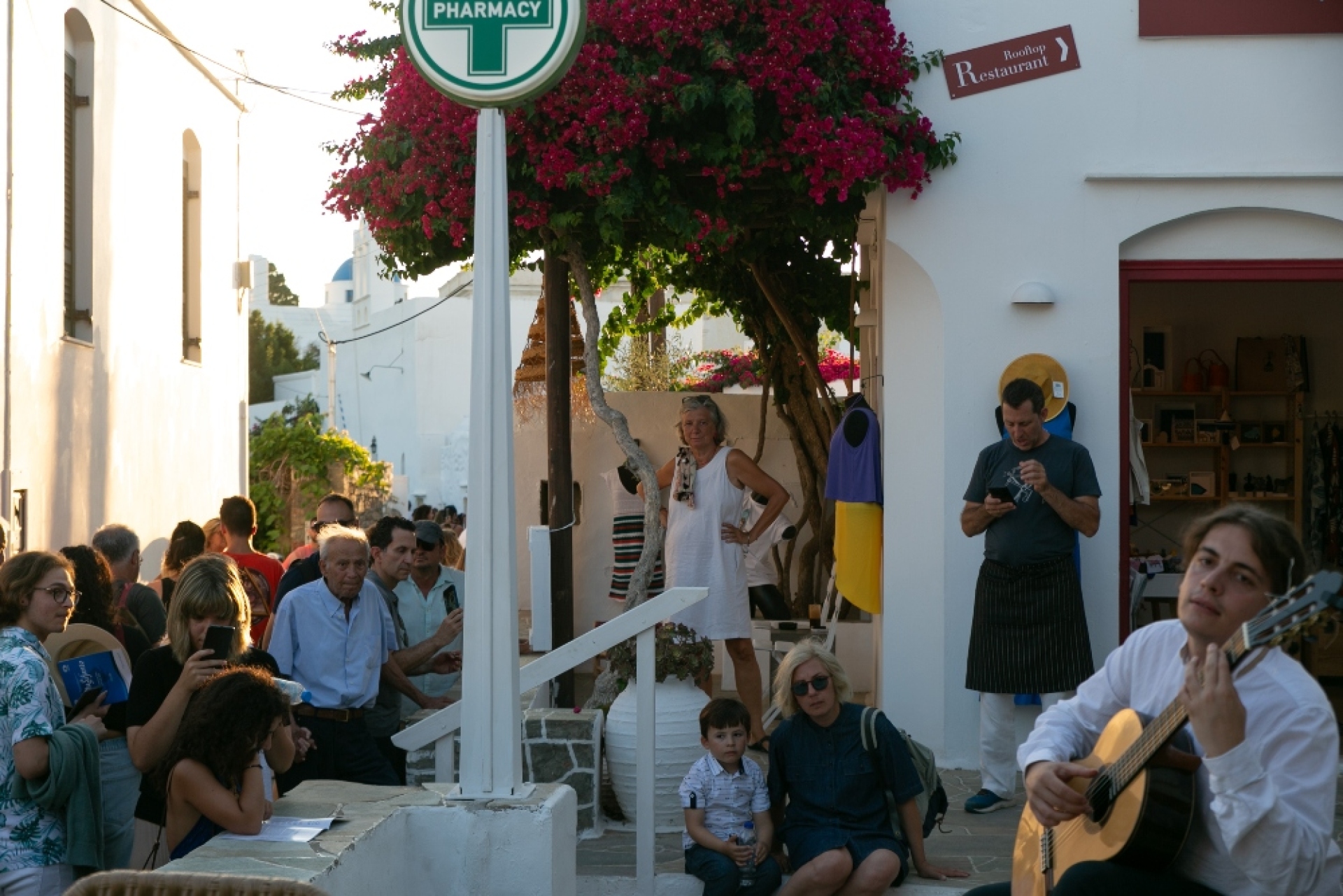 MuSifanto: Μουσική και διακοπές στην όμορφη Σίφνο