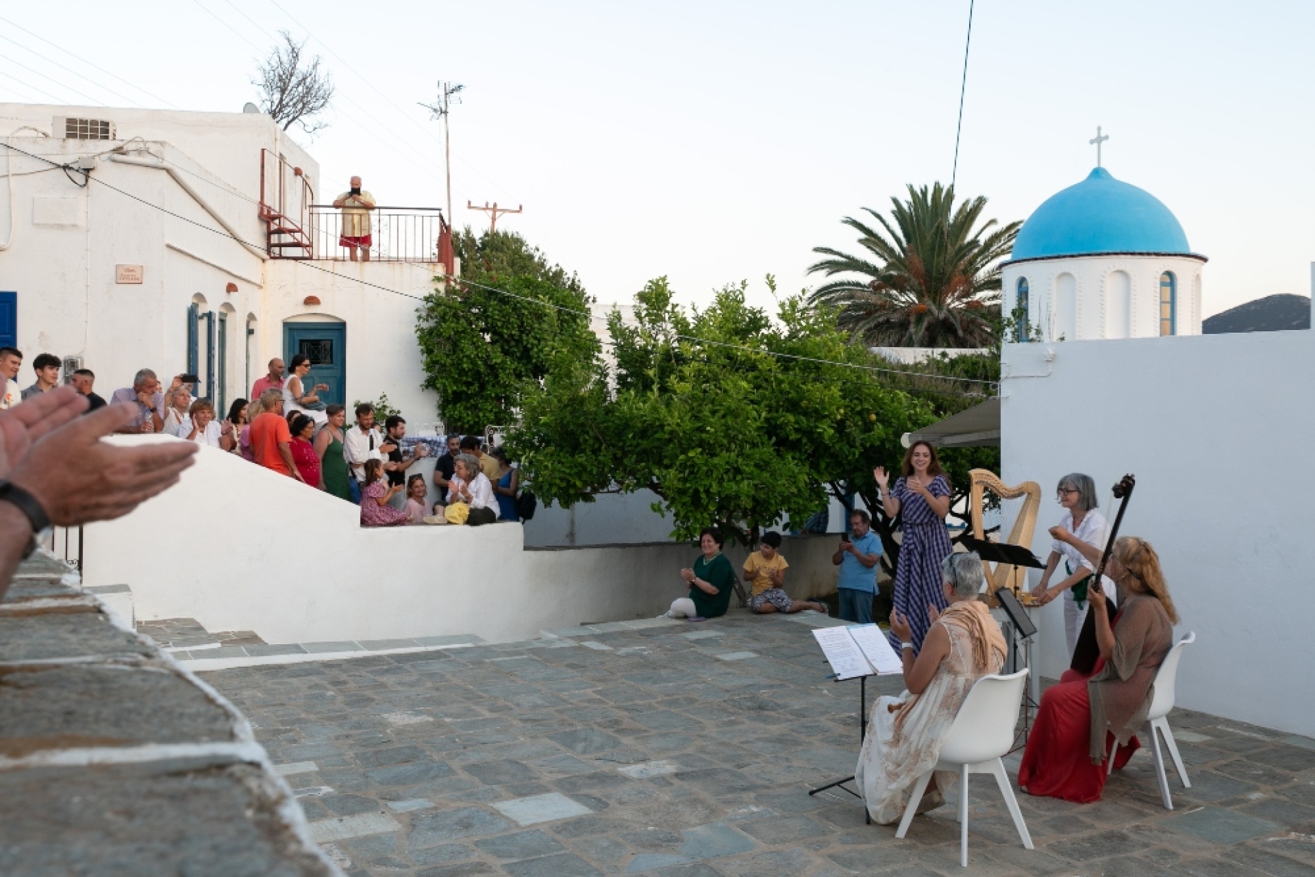 MuSifanto: Μουσική και διακοπές στην όμορφη Σίφνο