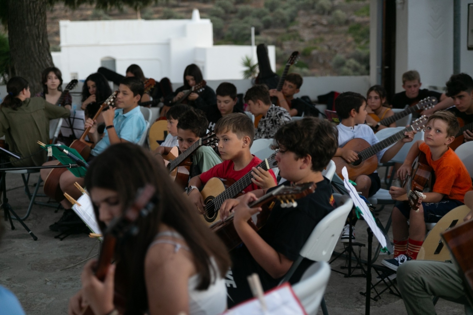 MuSifanto: Μουσική και διακοπές στην όμορφη Σίφνο