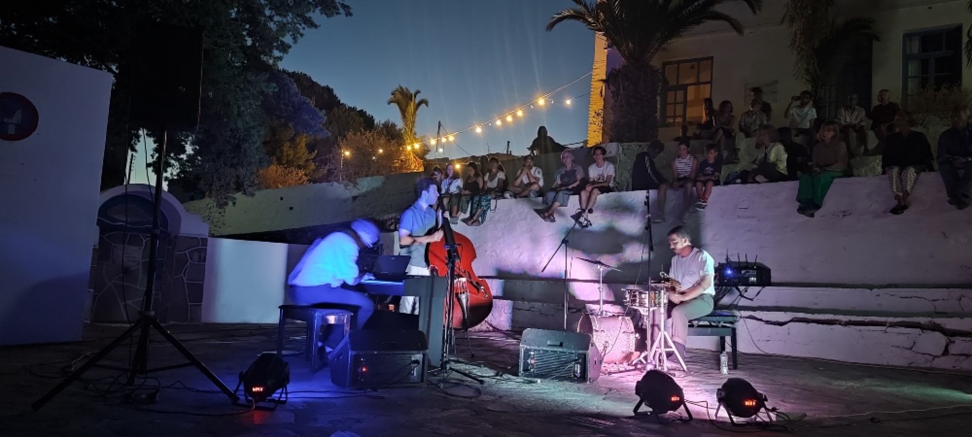 MuSifanto: Μουσική και διακοπές στην όμορφη Σίφνο