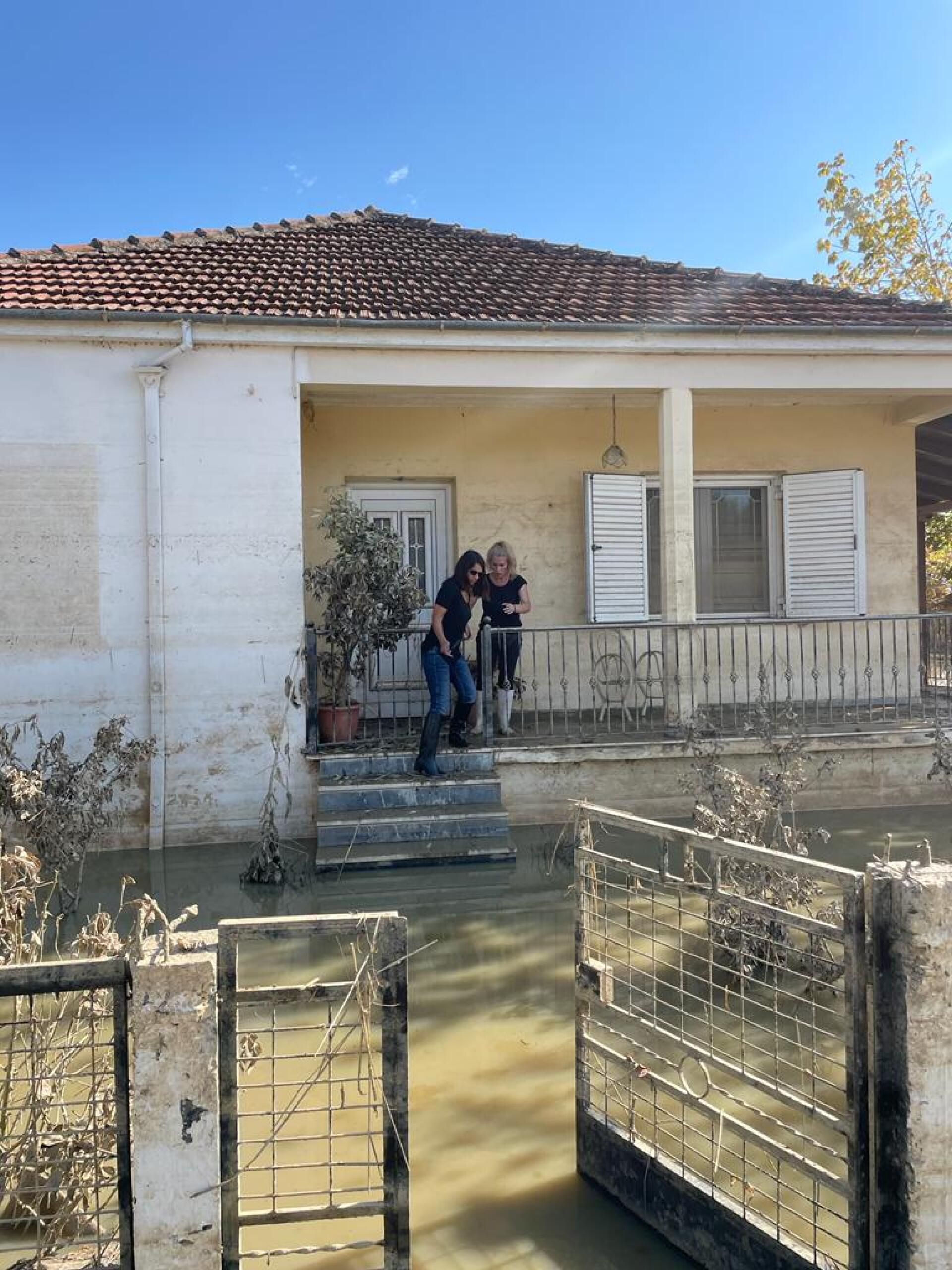 Οδοιπορικό στον Θεσσαλικό Κάμπο και στα πλημμυρισμένα χωριά της Καρδίτσας