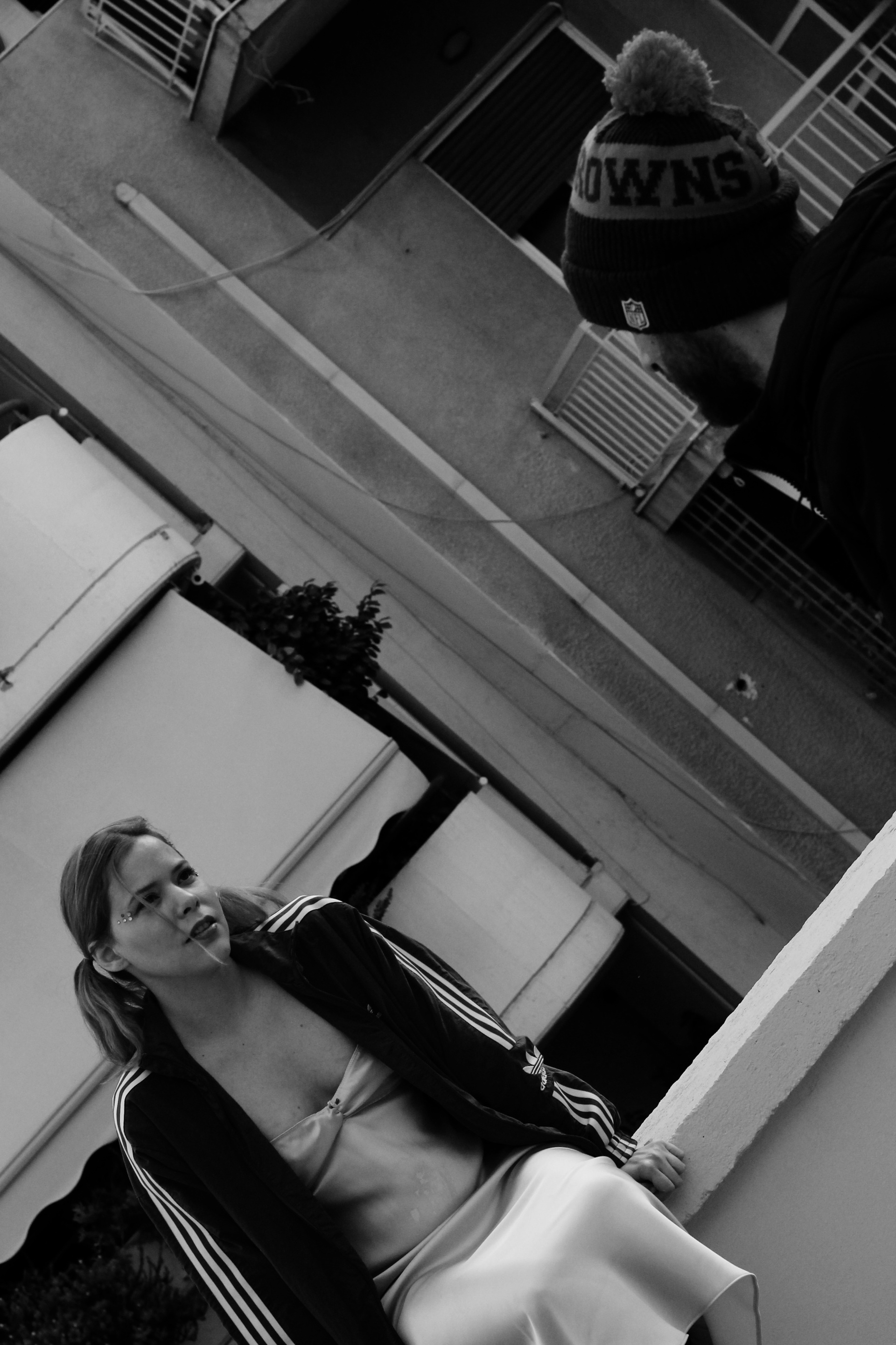 Jolly Roger - 10 χρόνια κενό: Το hip hop σχήμα μιλάει στην Athens Voice για το ραπ, την ποίηση και τη ζωή, λίγο πριν το μεγάλο, διπλό επετειακό live, 2 και 3 Μαρτίου στην Αρχιτεκτονική