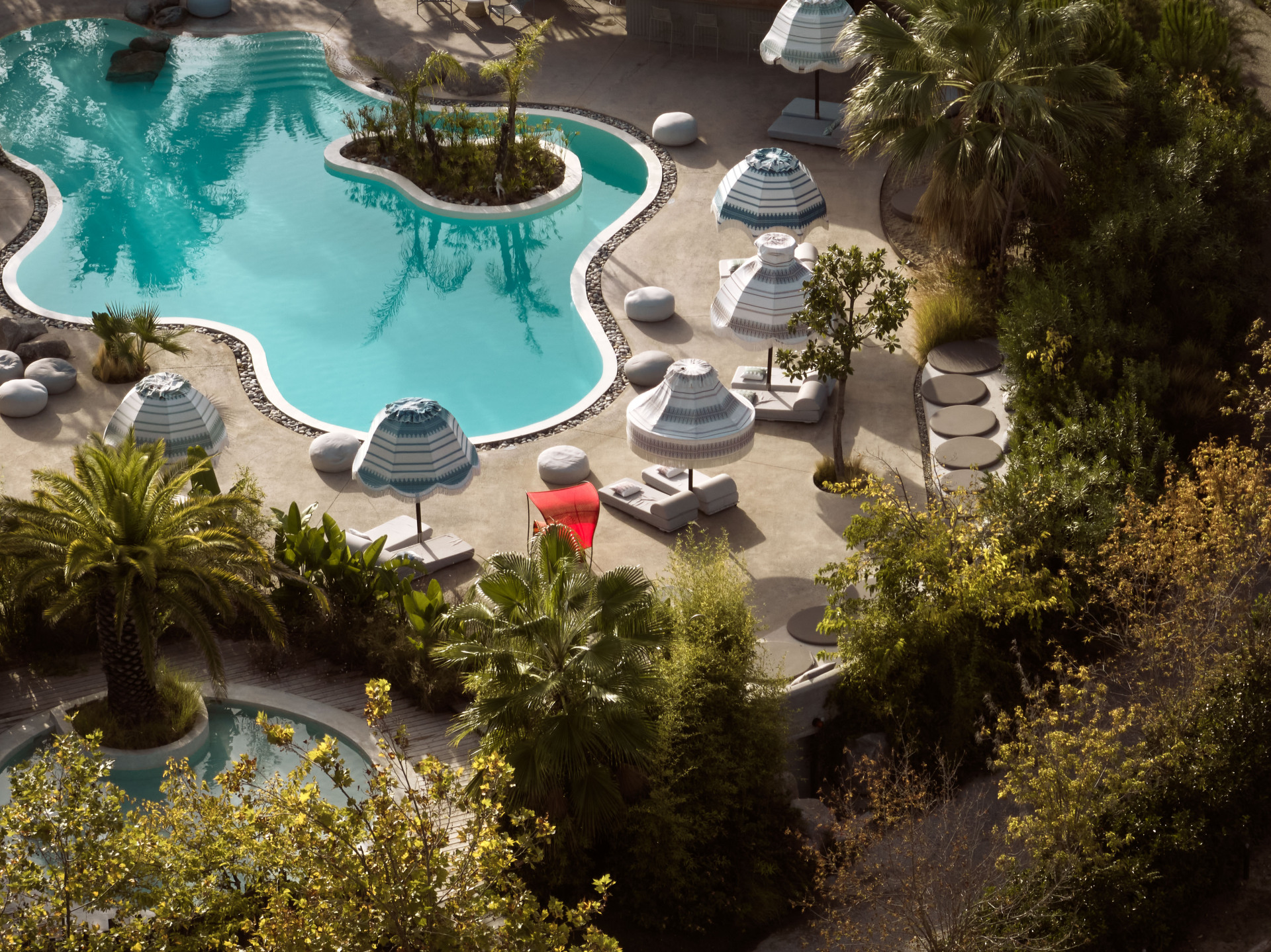 Η Αλεξάνδρα Ευσταθιάδου έφτιαξε μια όαση στην καρδιά της χαλκιδικιώτικης ερήμου