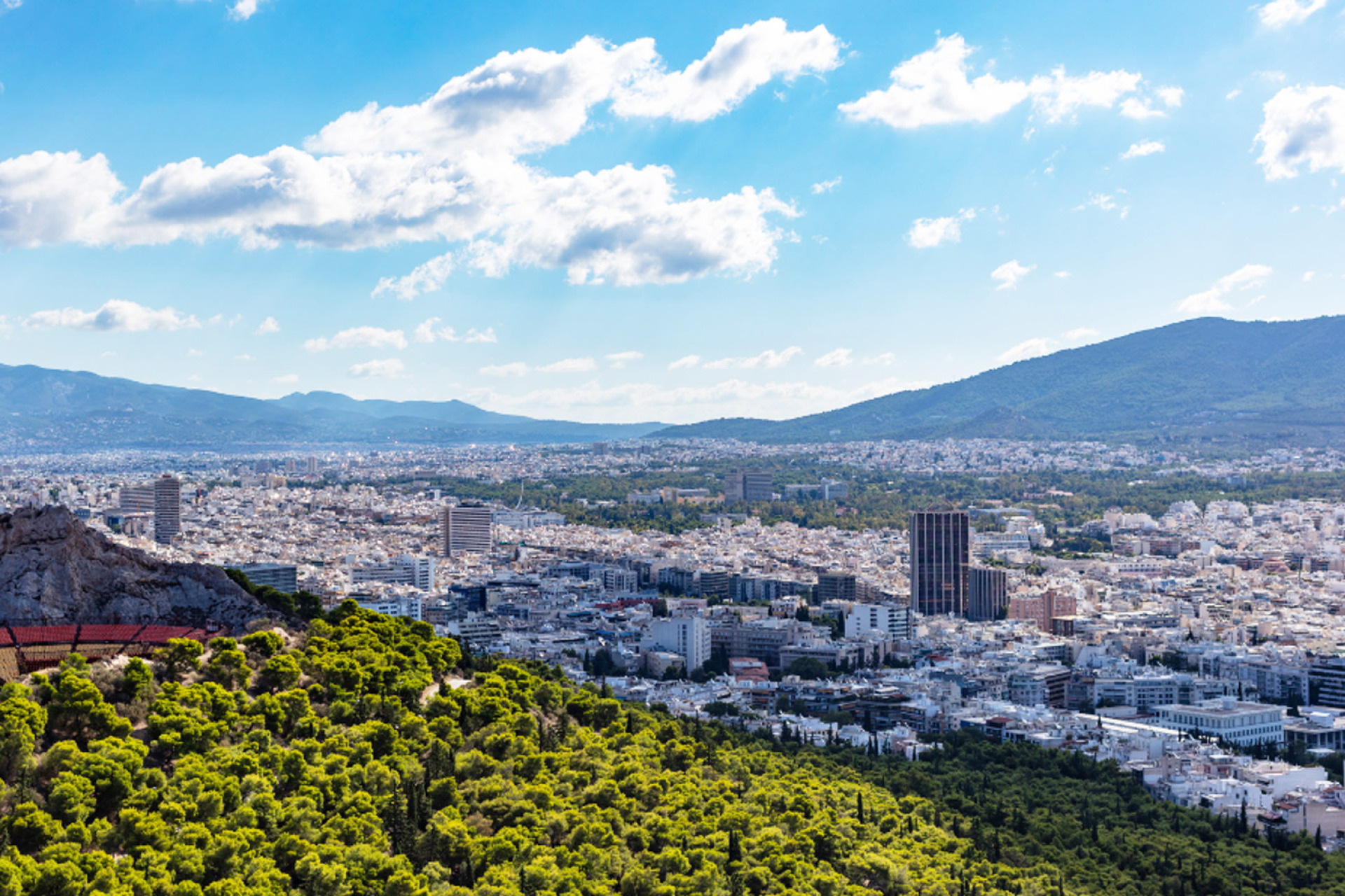 Τους 200 θα φτάσουν οι σταθμοί μέτρησης του αέρα πανελλαδικά, στο πλαίσιο του προγράμματος που υλοποιείται από το Ίδρυμα Τεχνολογίας και Έρευνας και την Υποδομή ΠΑΝΑΚΕΙΑ
