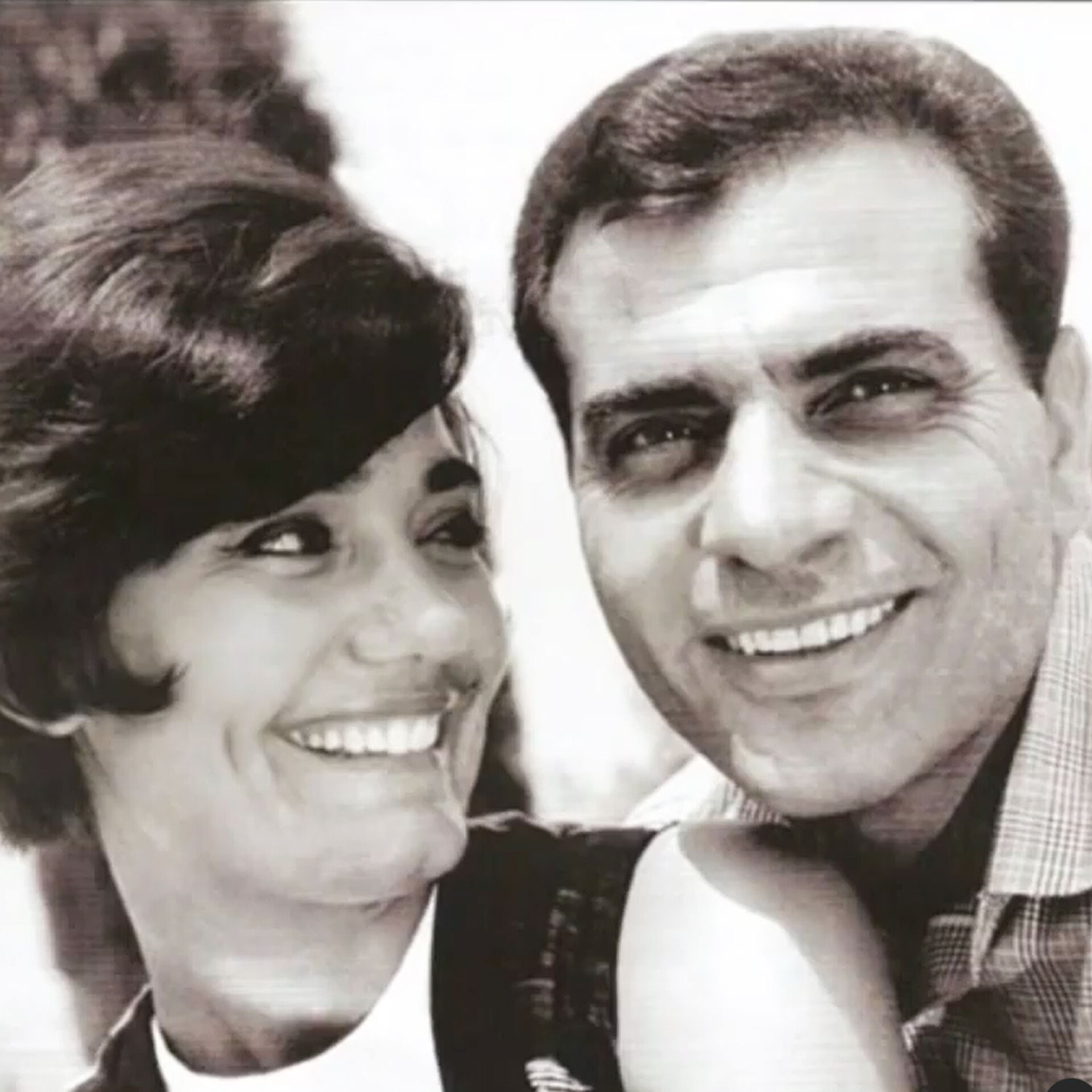 Η Μαρινέλλα με τον Στέλιο Καζαντζίδη