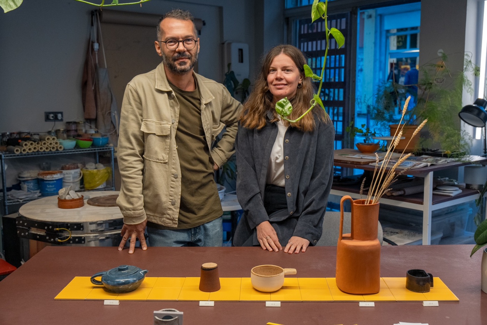 Ο Σίμος Αντωνιάδης και η Μαριάνθη Τσομλεκτσή και η κουλτούρα του Urulu 