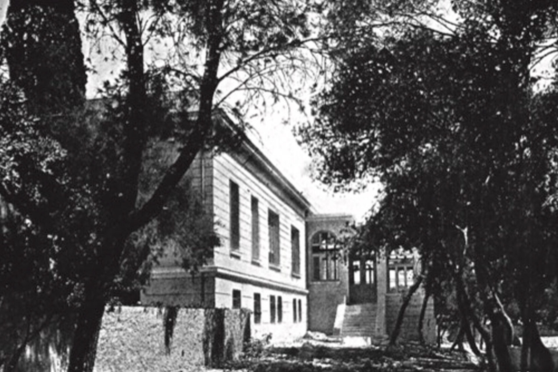 Το κεντρικό κτίριο Calmette του Ελληνικού Ινστιτούτου Παστέρ