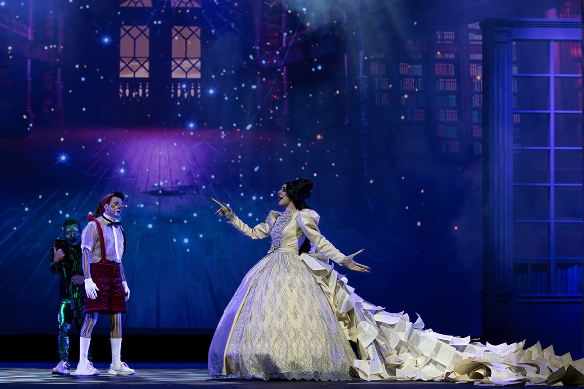 Πάμε θέατρο τα Χριστούγεννα; 60 παραστάσεις που προτείνουμε