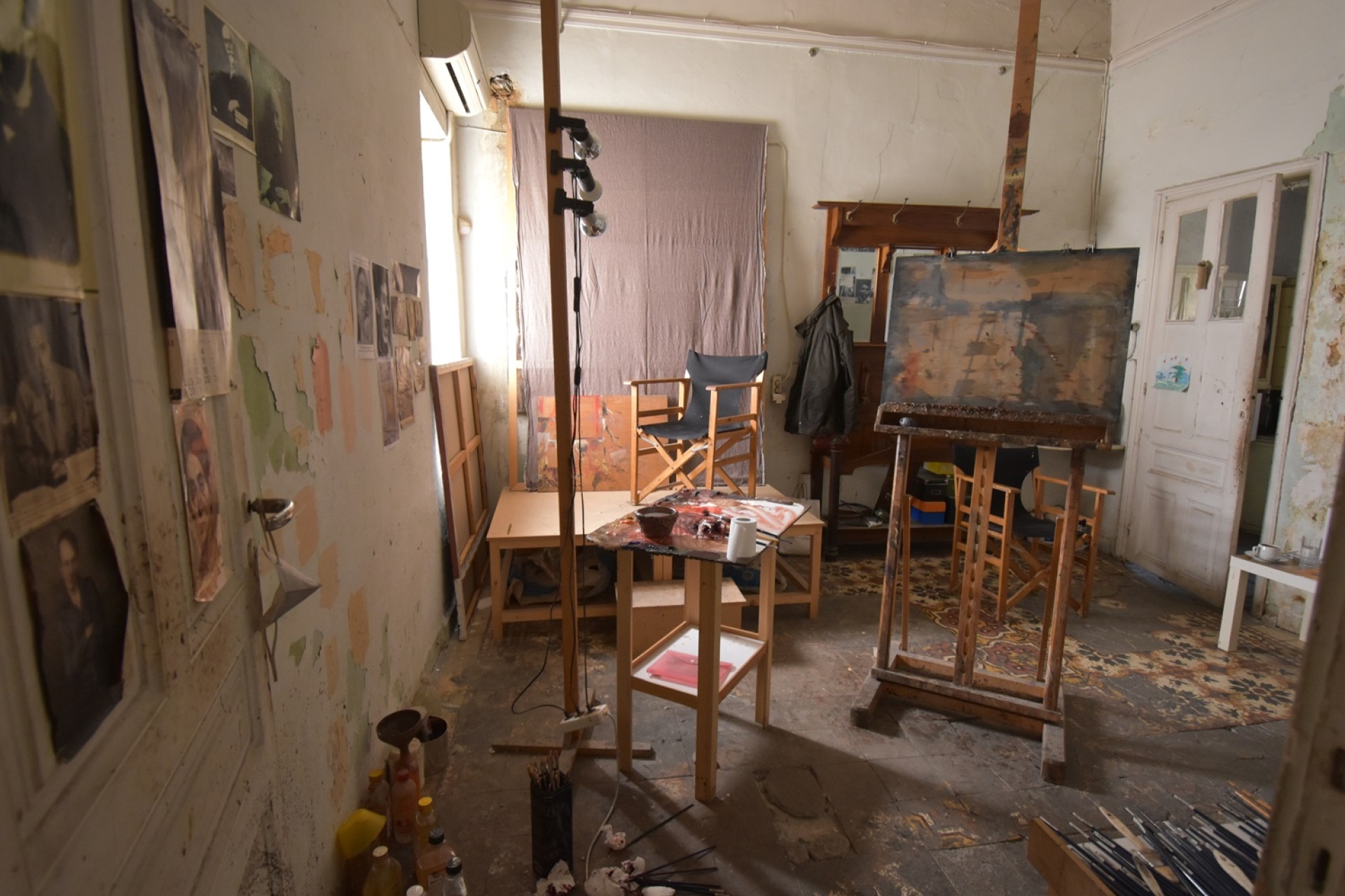 Λιλή Τσίγκου: στο ατελιέ 11 καταξιωμένων καλλιτεχνών