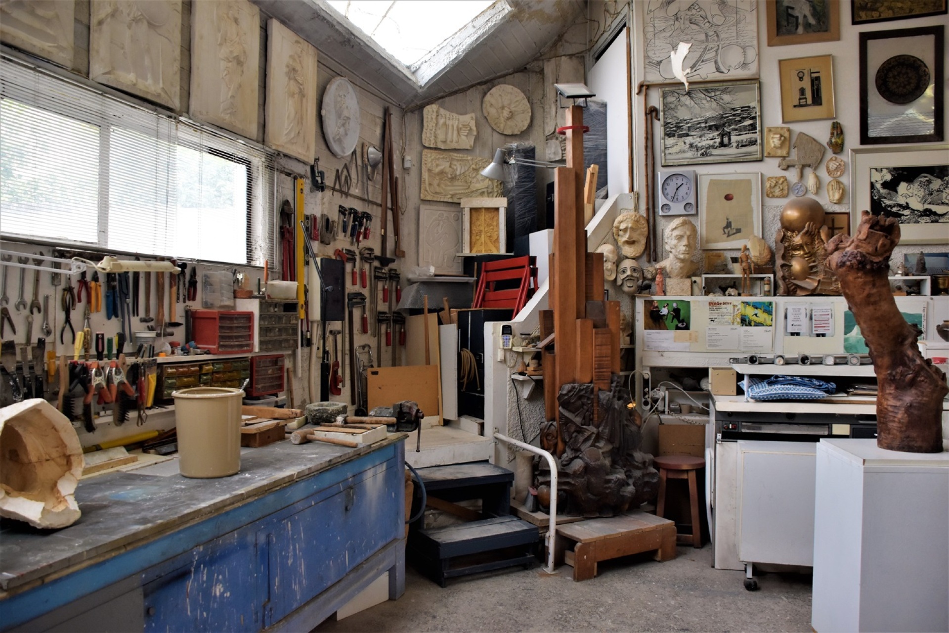 Λίλη Τσίγκου: στο ατελιέ 11 καταξιωμένων καλλιτεχνών