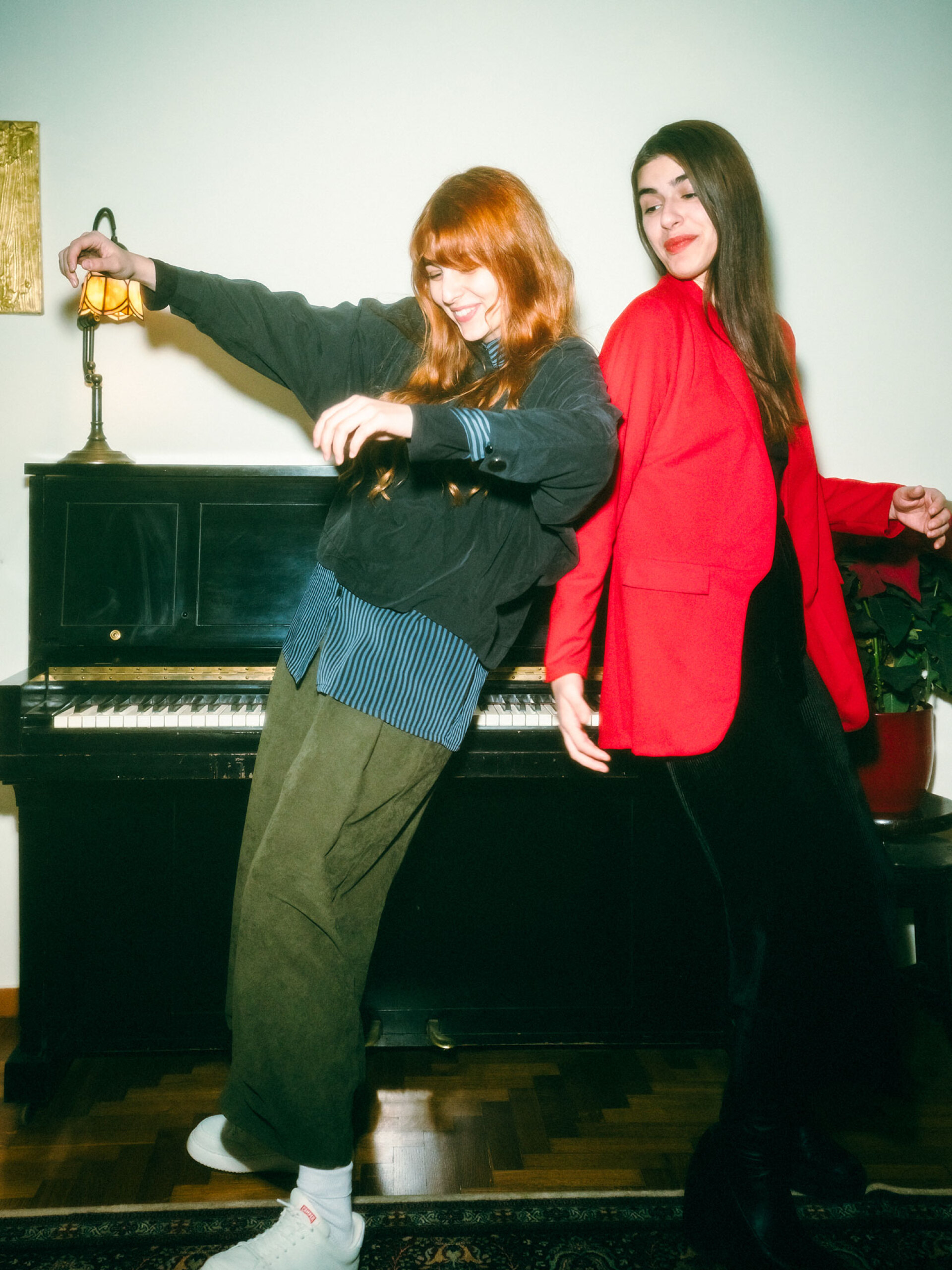 Η Νεφέλη και η Νίκη Μπραβάκη