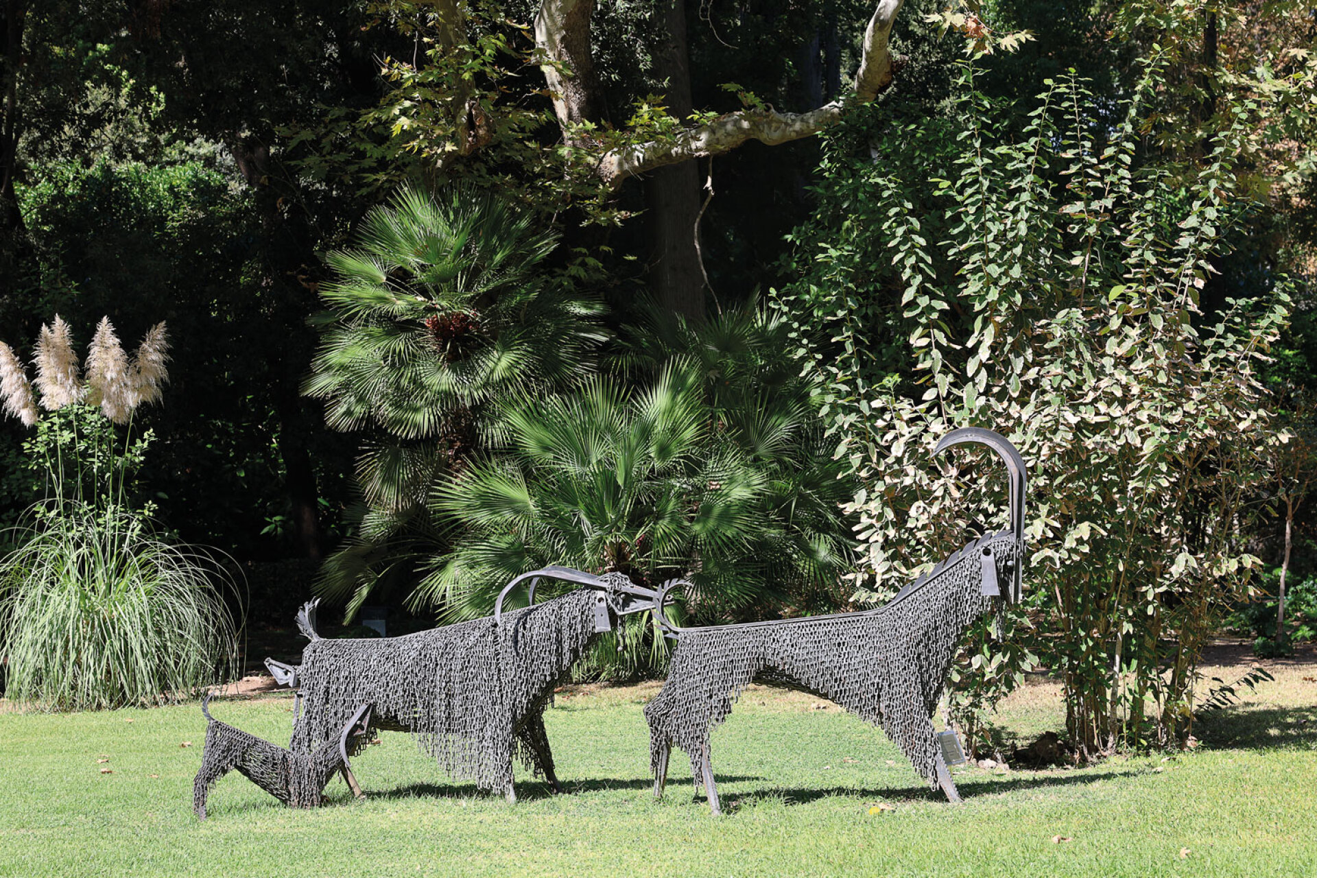 Η σύνθεση της Ναταλίας Μελά σε όλη της την ανάπτυξη, «Τράγος, αίγα, νεογέννητη»