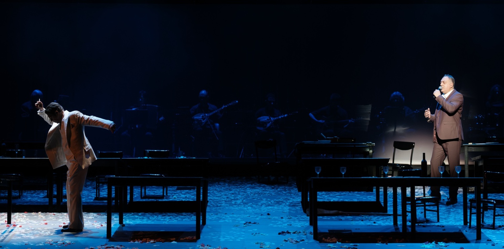 Ο Γιάννης Τσορτέκης και ο Διαμαντής Διονυσίου στο «Τα πήρες όλα κι έφυγες»