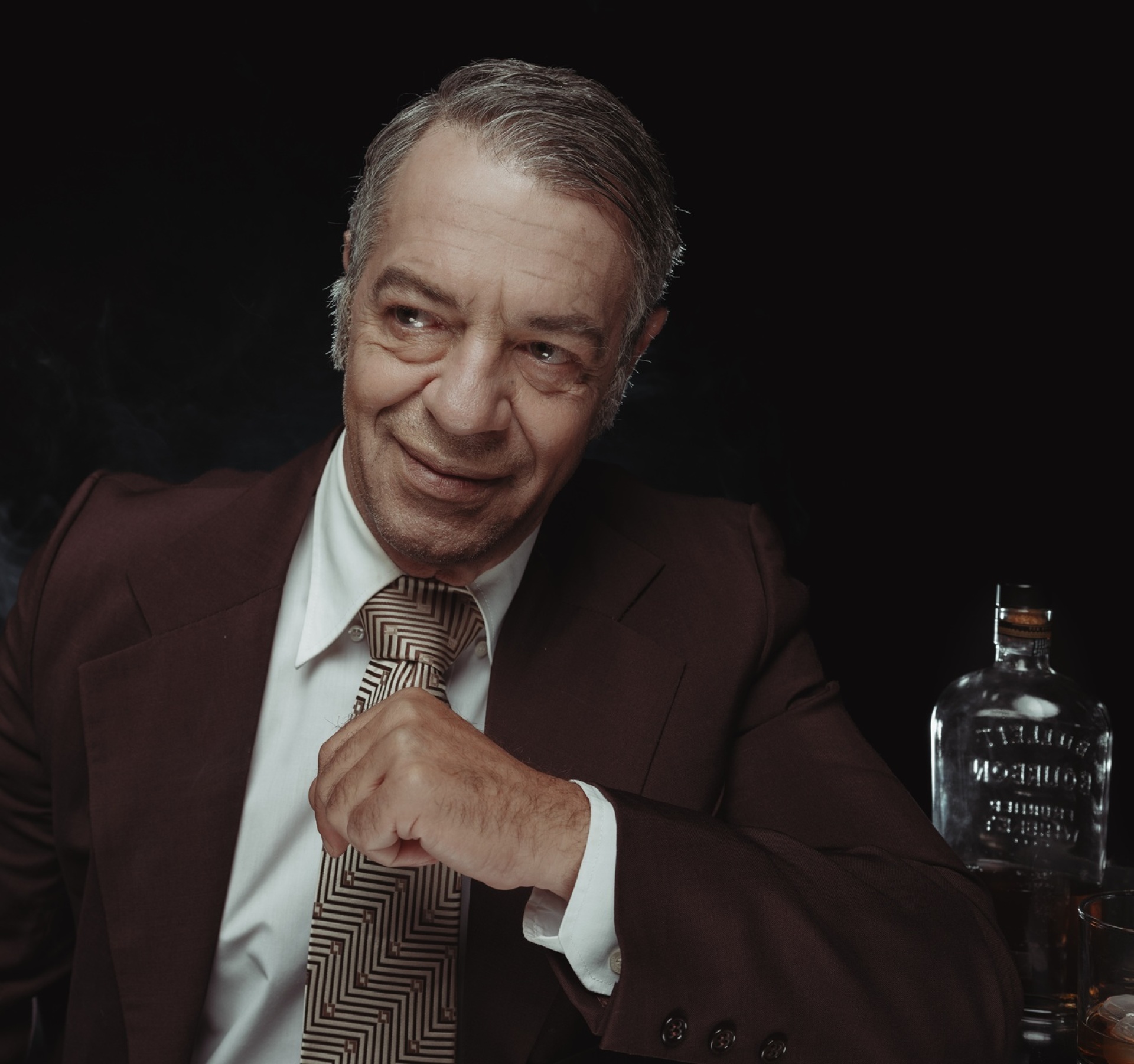 Ο Γιάννης Τσορτέκης υποδύεται τον Στράτο Διονυσίου στο «Τα πήρες όλα κι έφυγες»