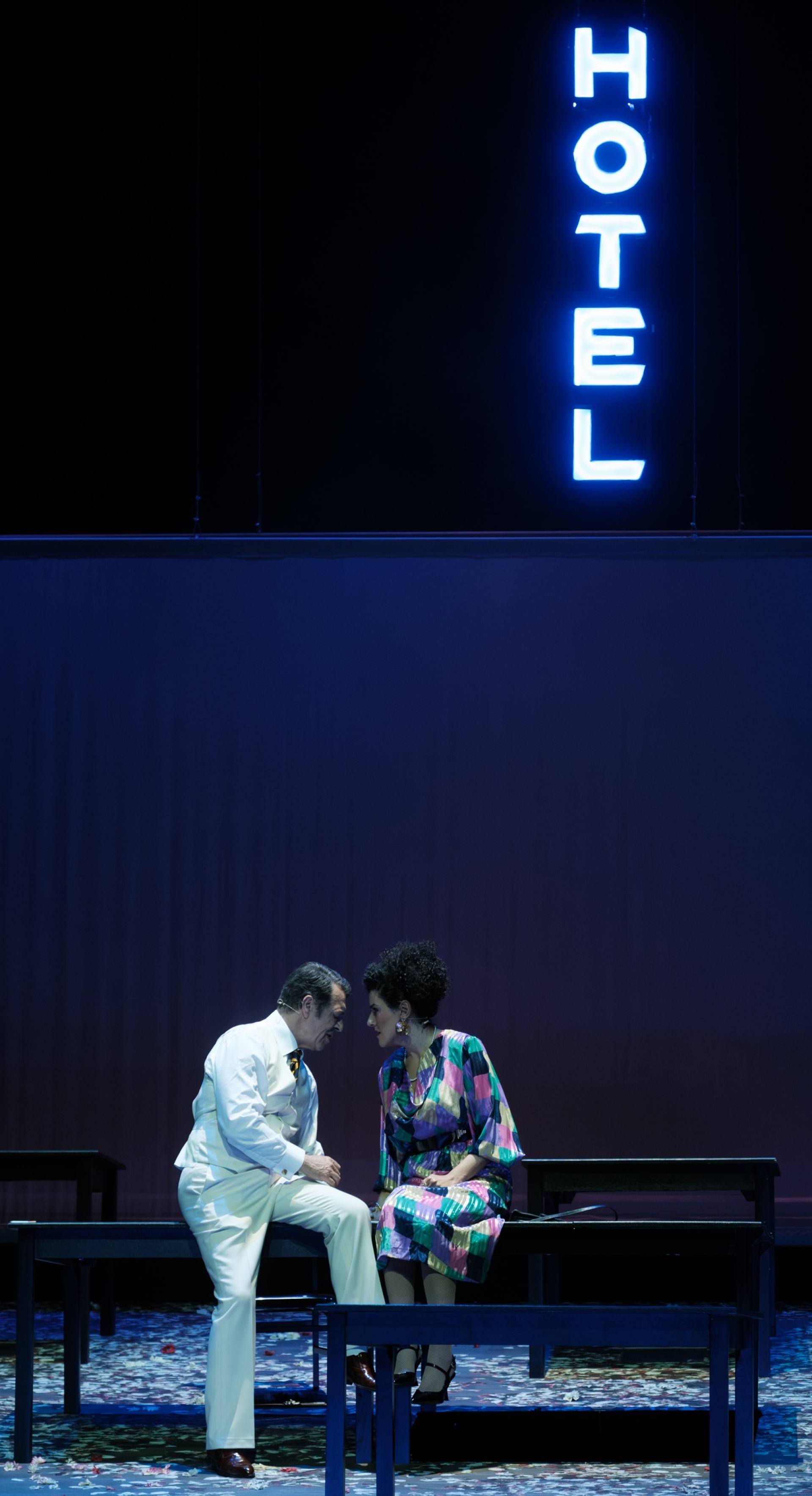 Ο Γιάννης Τσορτέκης και η Χρύσα Κλούβα στο «Τα πήρες όλα κι έφυγες»