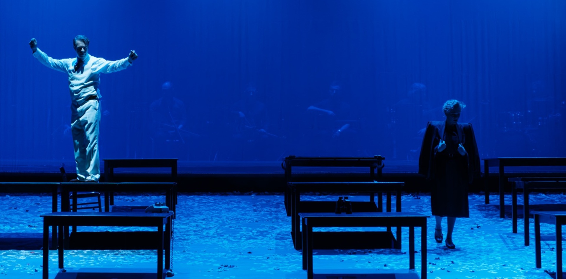 Ο Γιάννης Τσορτέκης και η Μαρία Κεχαγιόγλου στο «Τα πήρες όλα κι έφυγες»