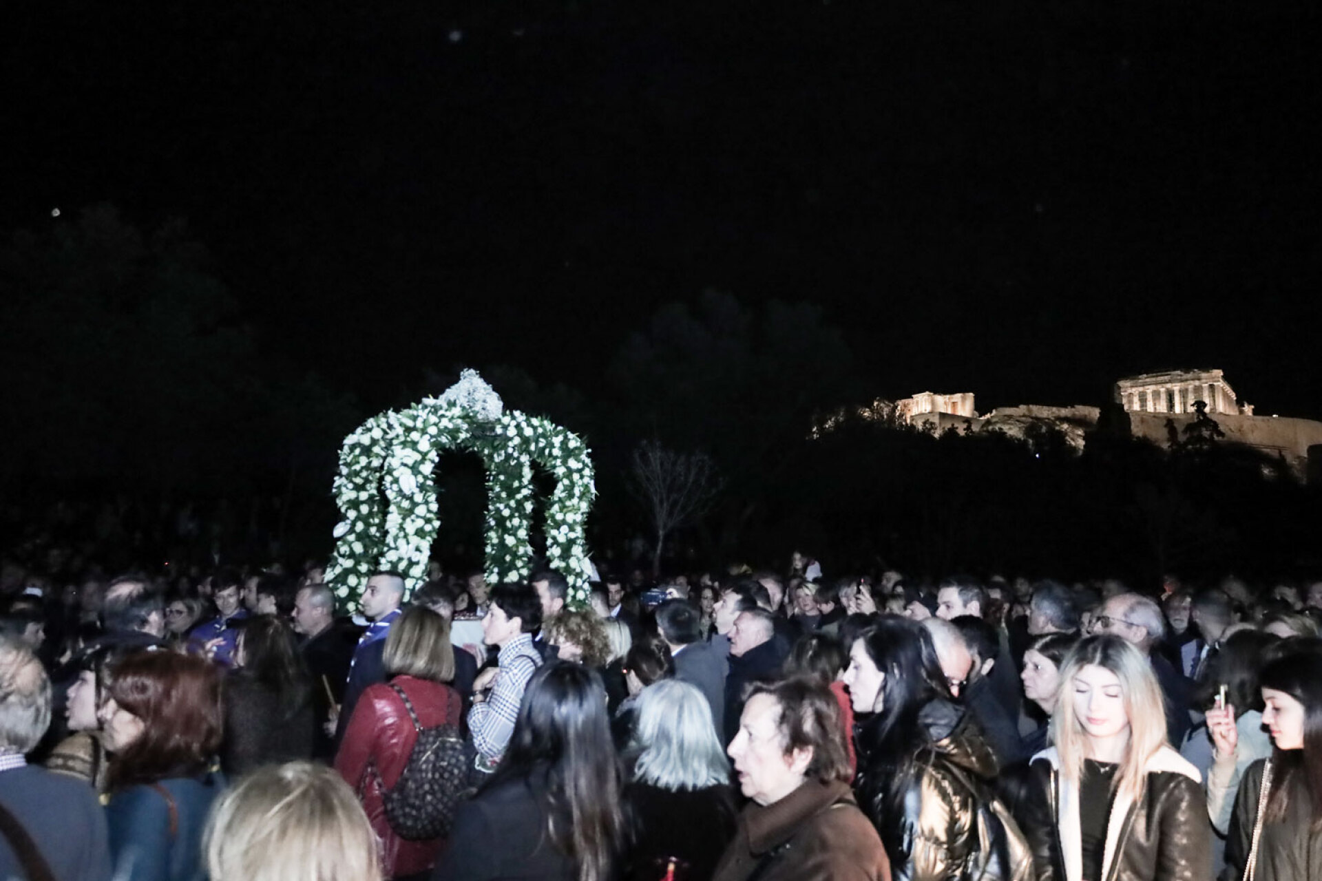 Περιφορά του Επιταφίου στον Ιερό Ναό Αγίας Σοφίας Ακροπόλεως