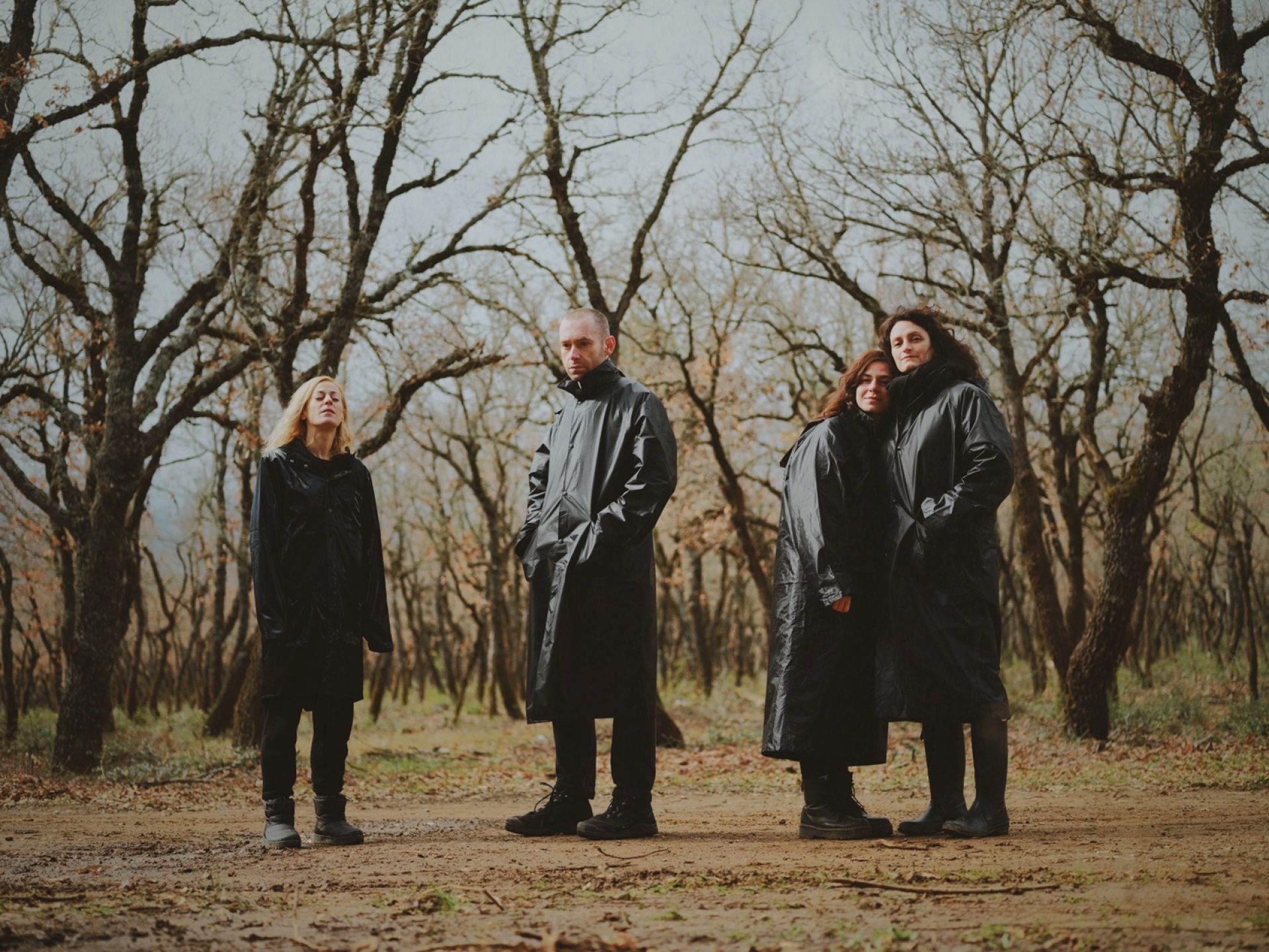 «Το τέρας» σε κείμενο και σκηνοθεσία Ηρώς Μπέζου στο Θέατρο Τέχνης Καρόλου Κουν