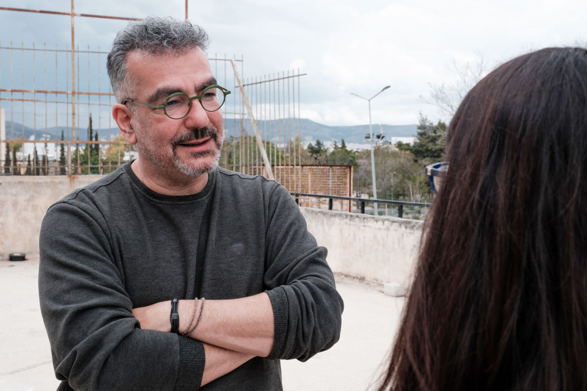 Θοδωρής Αμπαζής: Πρόβα παράστασης «Σιωπή, ο Βασιλιάς ακούει»