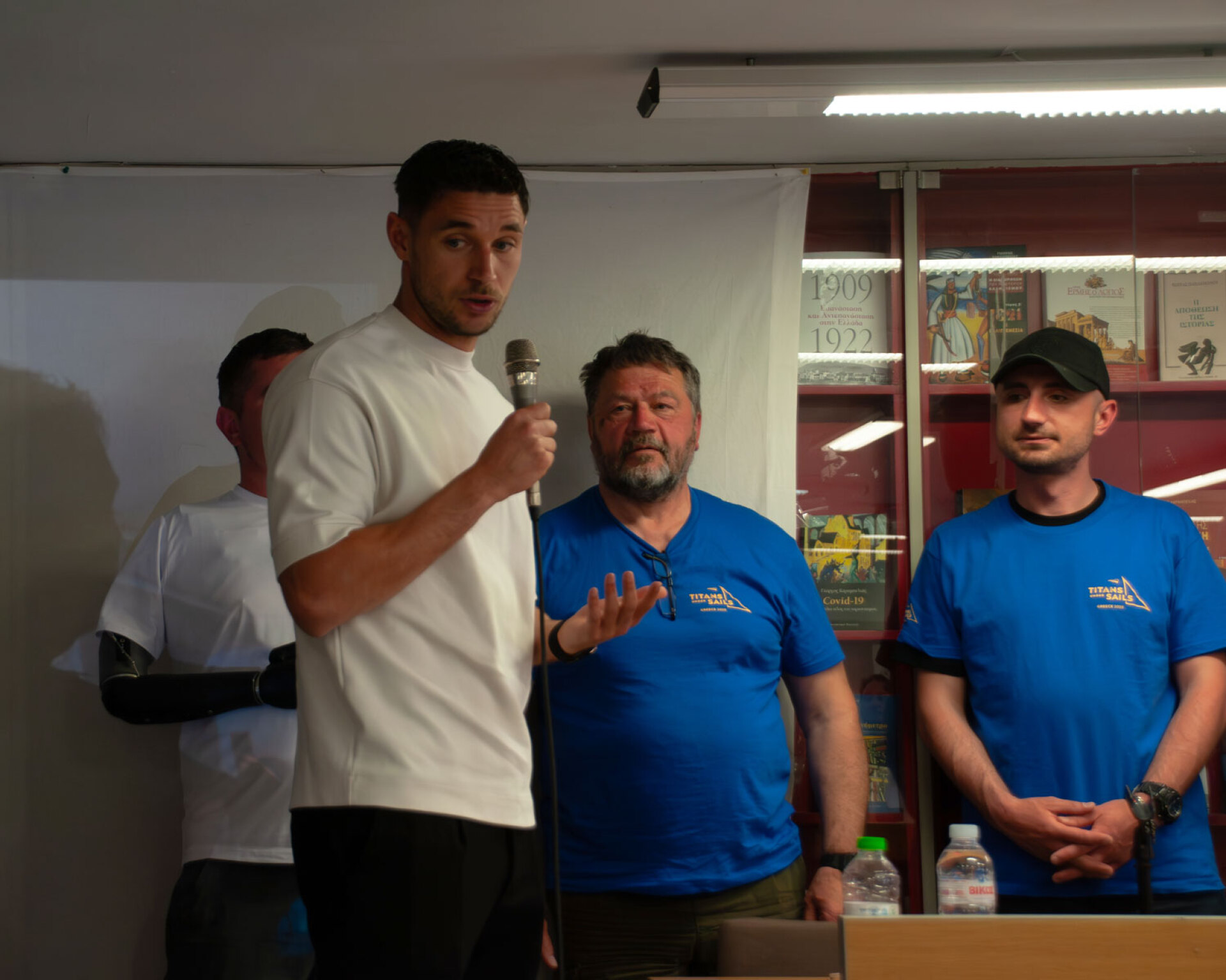 Τιτάνες κάτω από τα πανιά