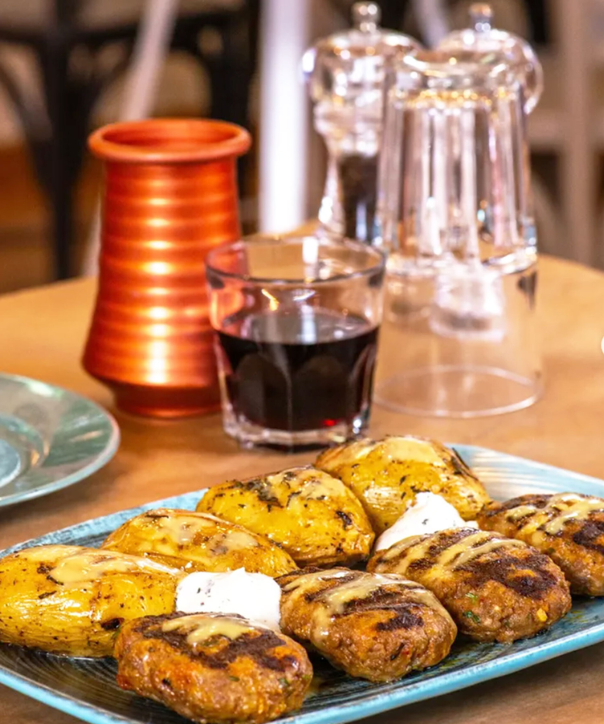 Μεζεδοπωλείο «Άμα Λάχει»