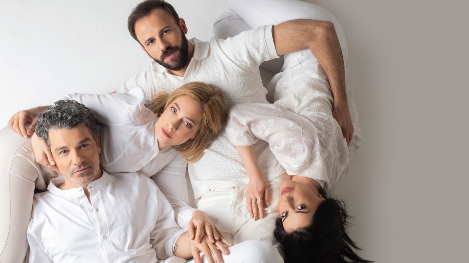 «Tο ψέμα» στην ταράτσα του θεάτρου Λαμπέτη