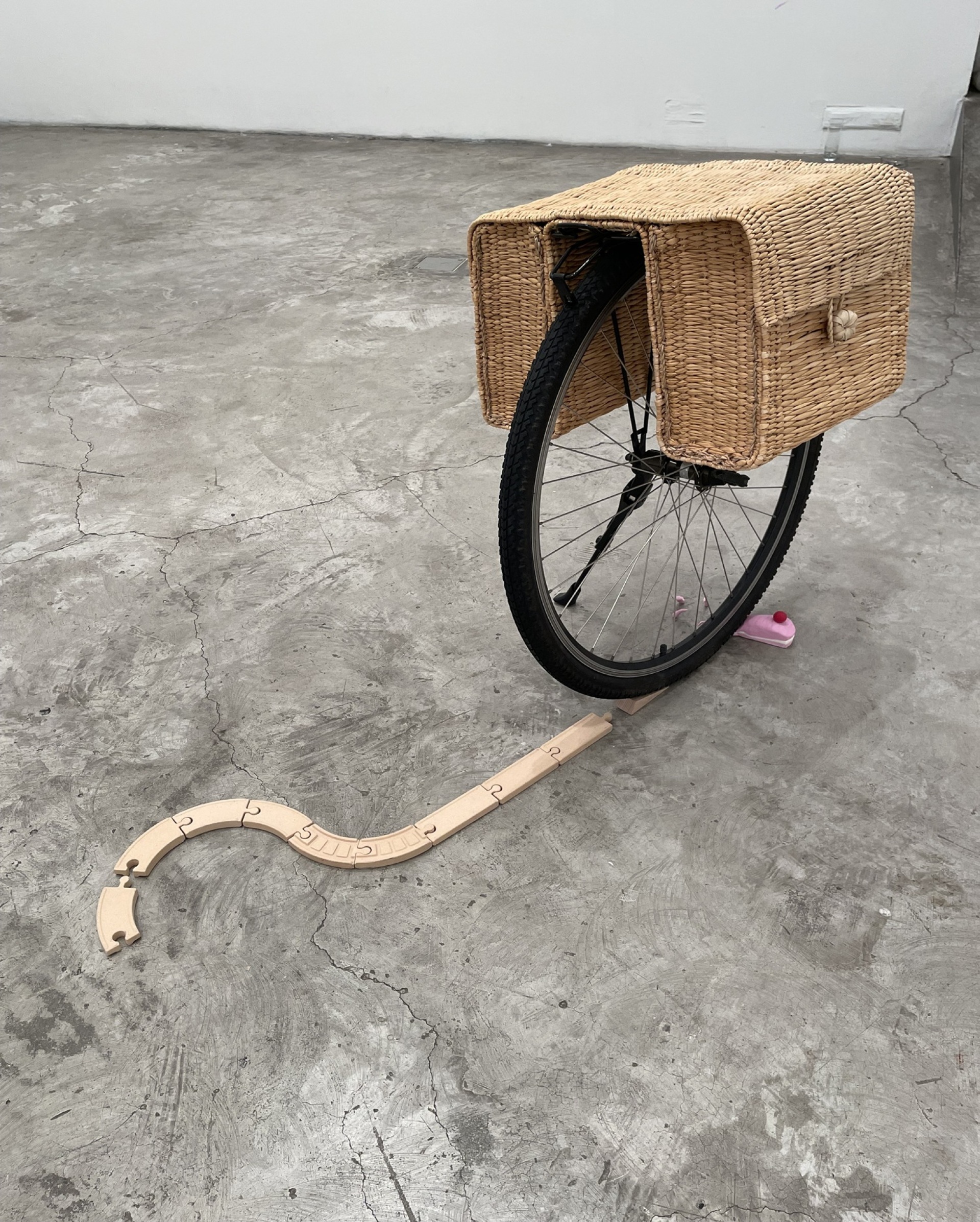 Έργο της Ζωής Σκλέπα από την Pop Art έκθεση της Art Athina