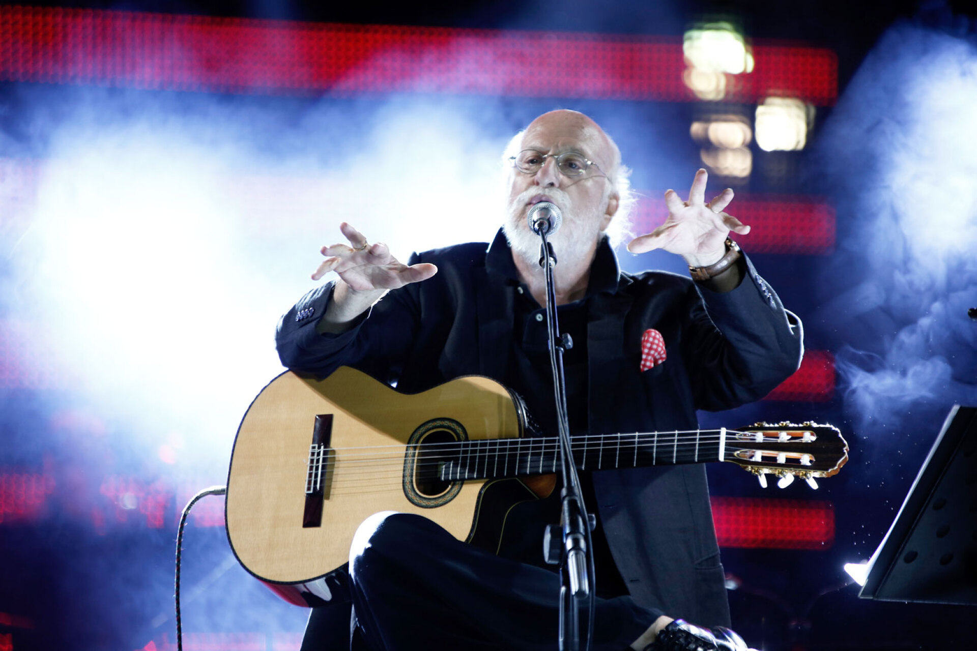 Διονύσης Σαββόπουλους