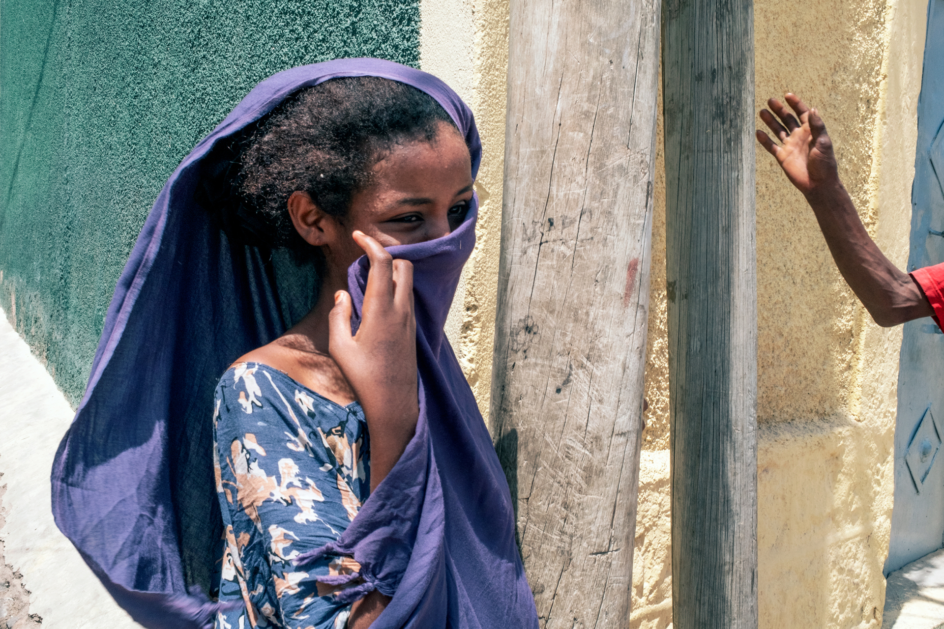 Κώστας Δελχάς: Οδοιπορικό στις σκιές και τα χρώματα της ανατολικής Αιθιοπίας