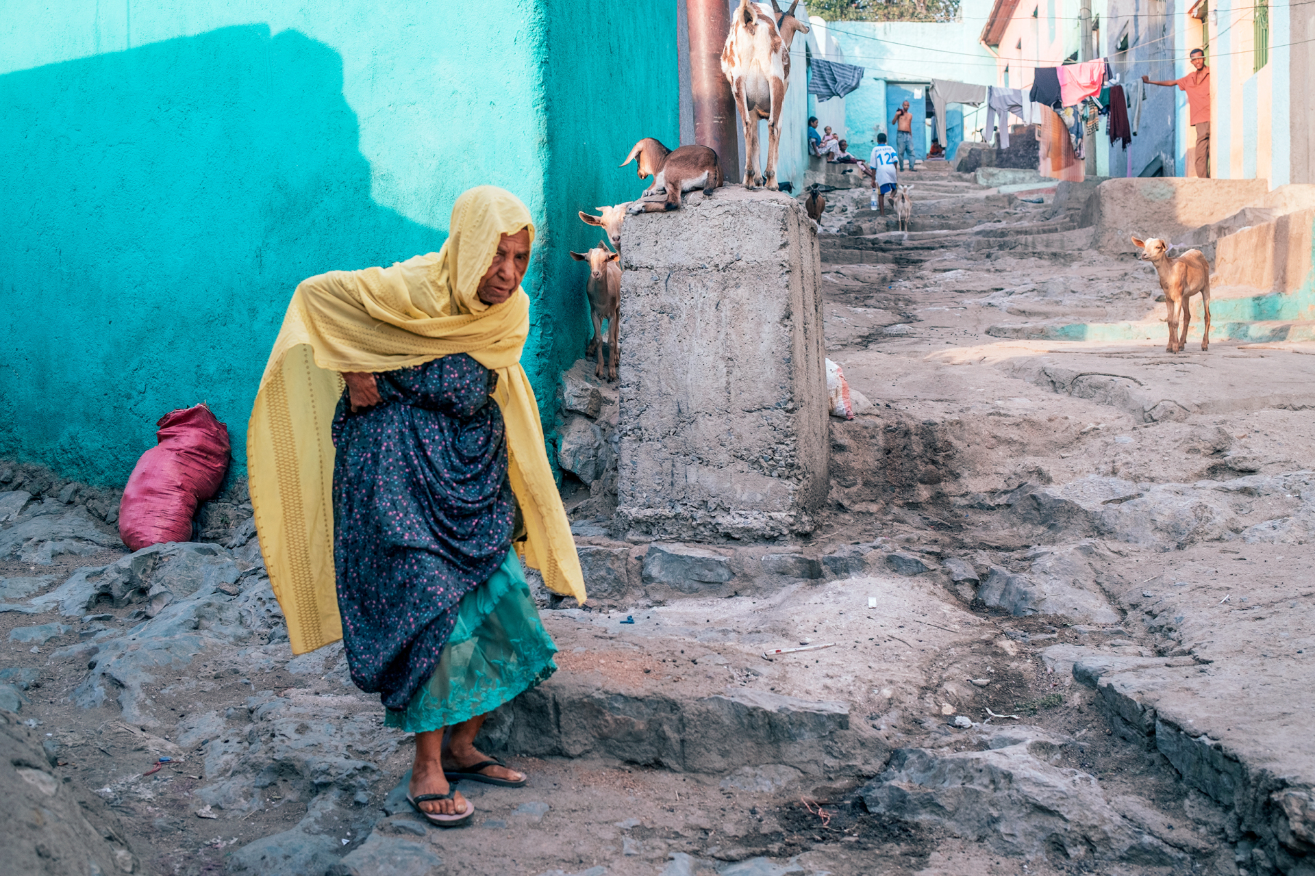 Κώστας Δελχάς: Οδοιπορικό στις σκιές και τα χρώματα της ανατολικής Αιθιοπίας