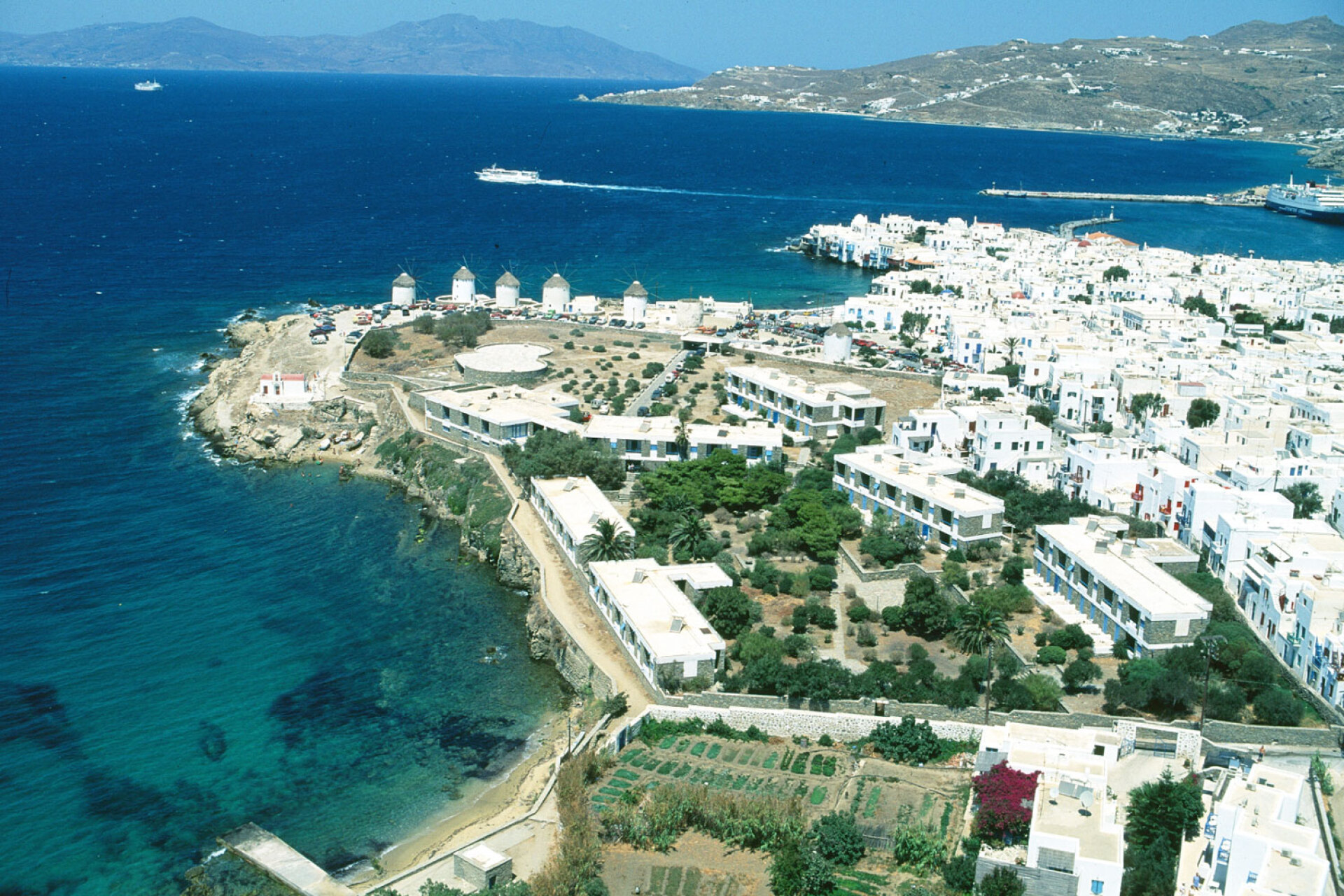 Ξενία Μυκόνου, 1958/Αρχιτέκτονας: Άρης Κωνσταντινίδης