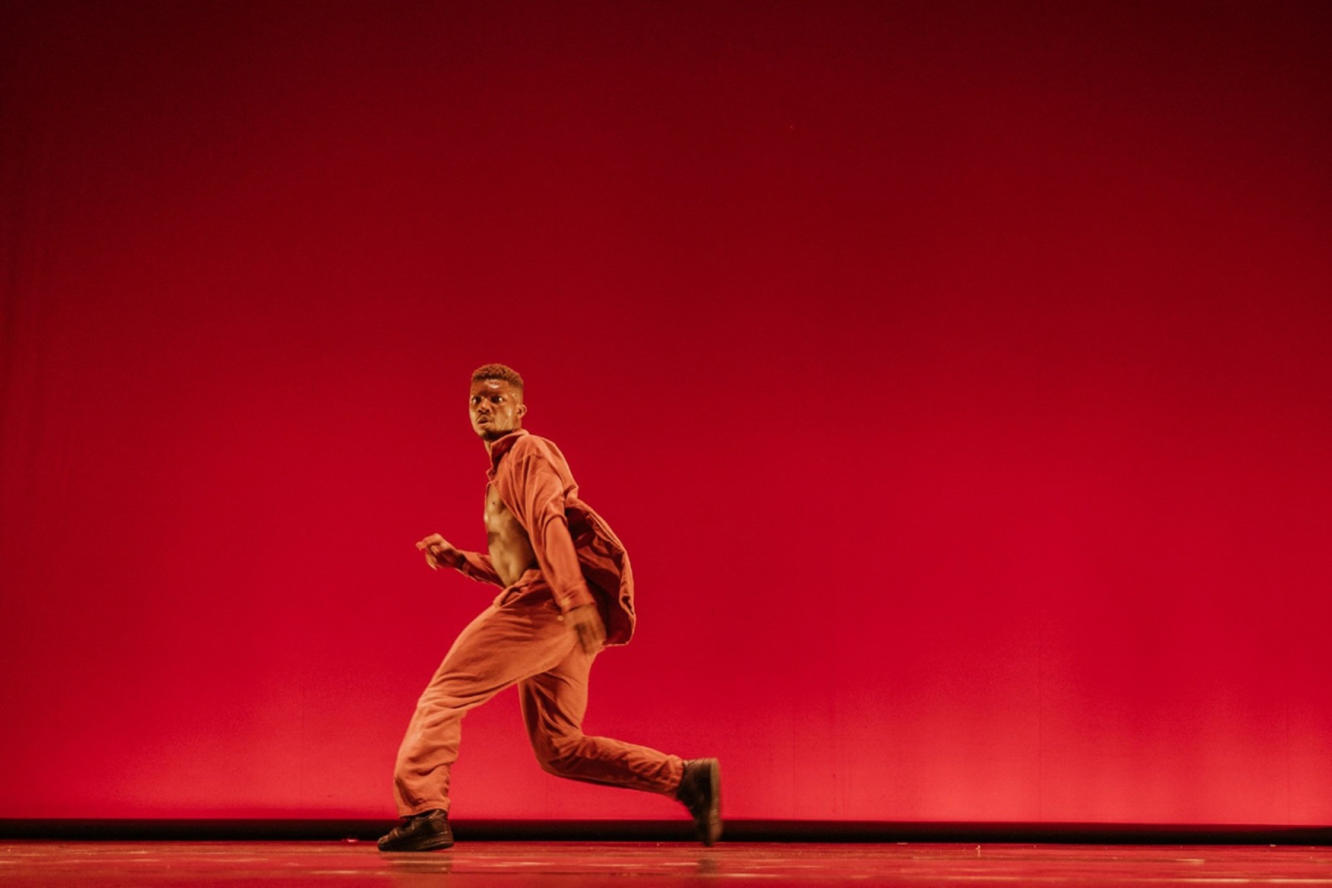 Το Black του Γαλλοαφρικανού Oulouy παρουσιάζεται στο Kournos Music Festival