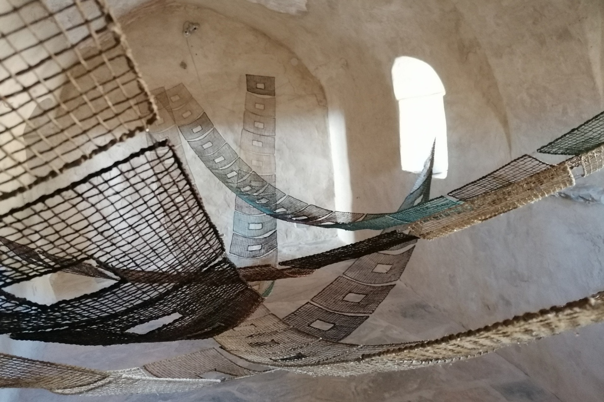 Γιάννης  Παπαδόπουλος, «Αθήνα- Νάξος» από την έκθεση «Το νήμα που μας ενώνει» στον Πύργο Μπαζαίου