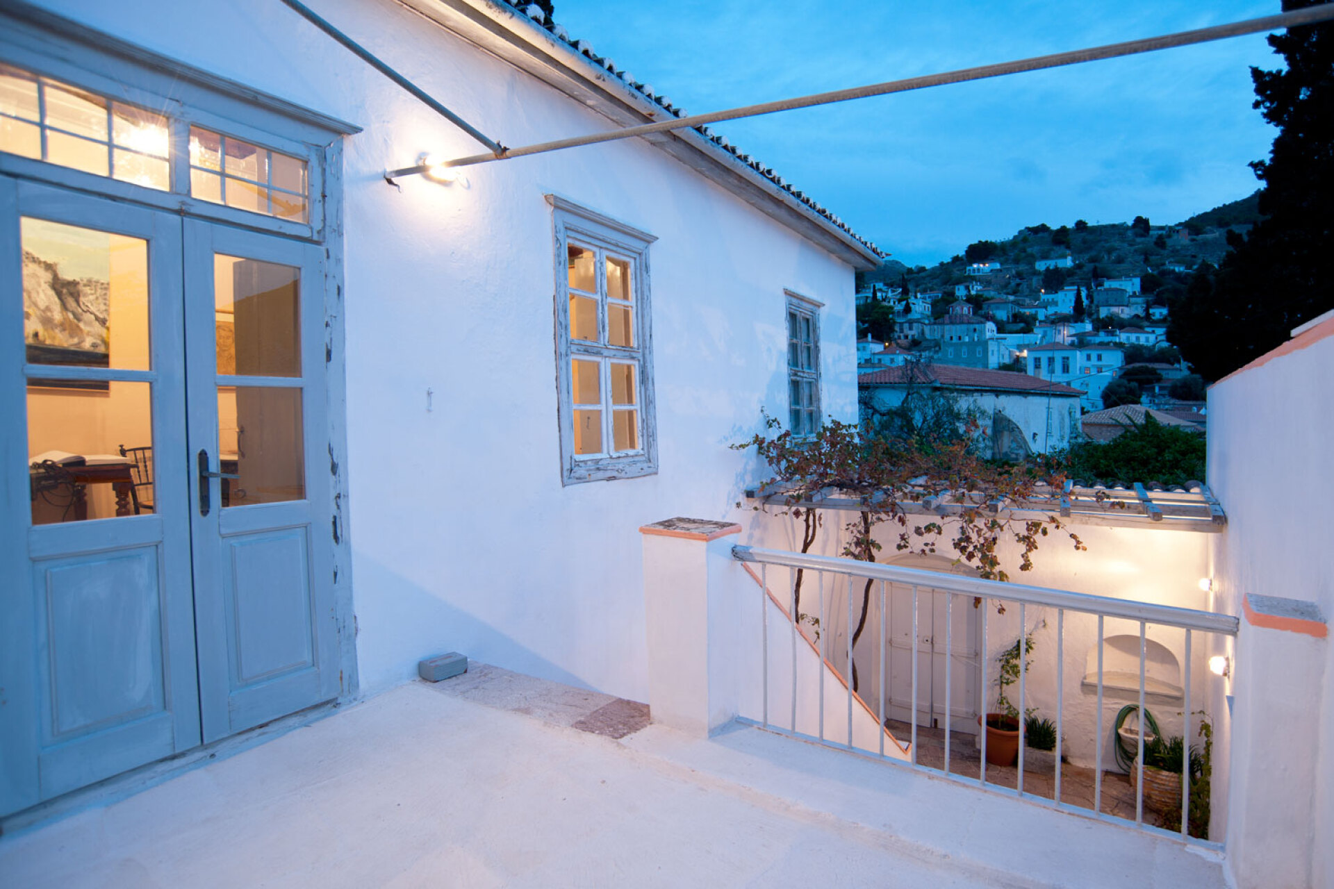 Στην Οικία και Ατελιέ Παναγίωτη Τέτση